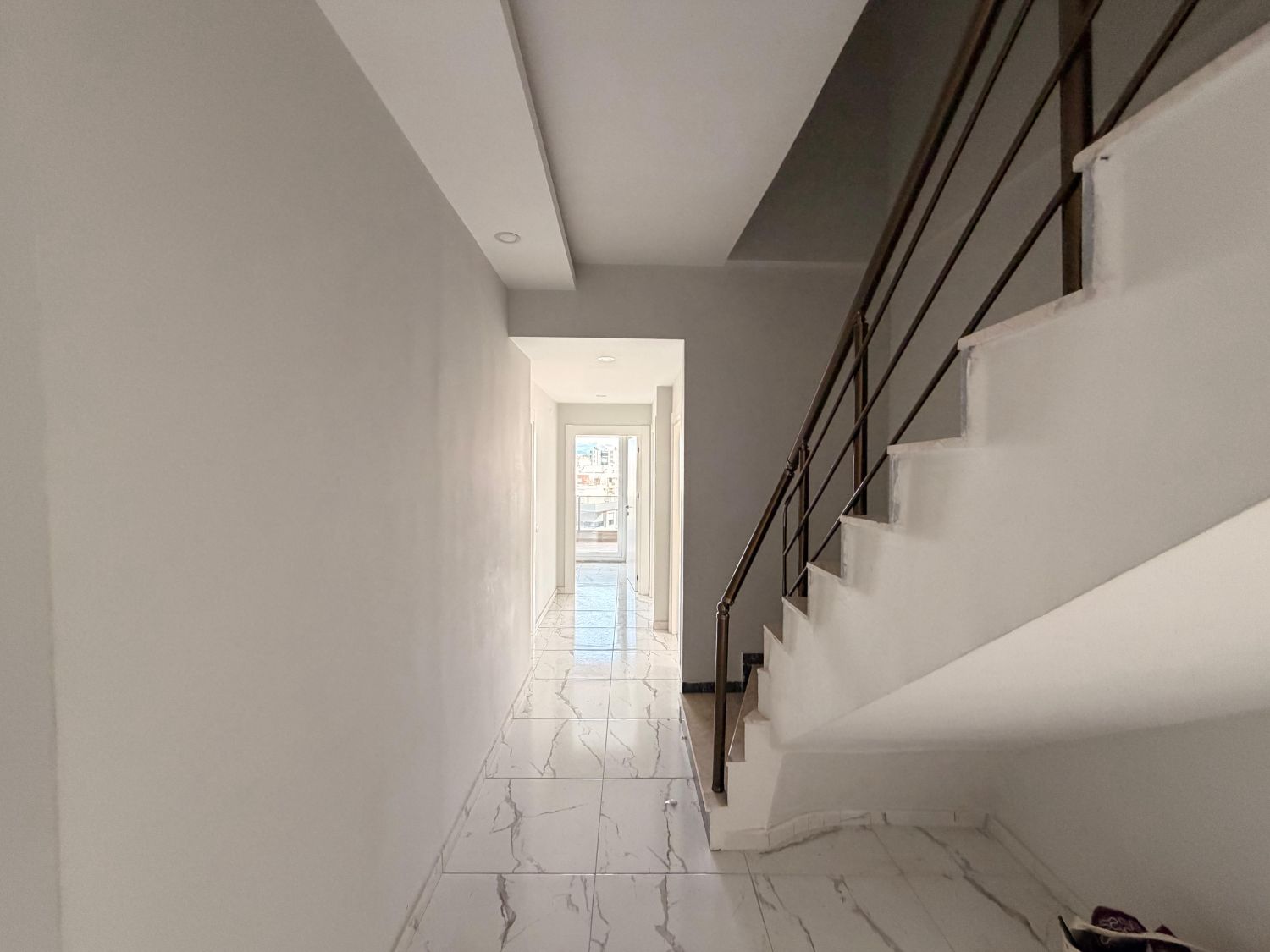 Mevlana Caddesi Üzeri 4+1 Dubleks Satılık – 200 m², Ofis & Daire Uygun - Resim 7