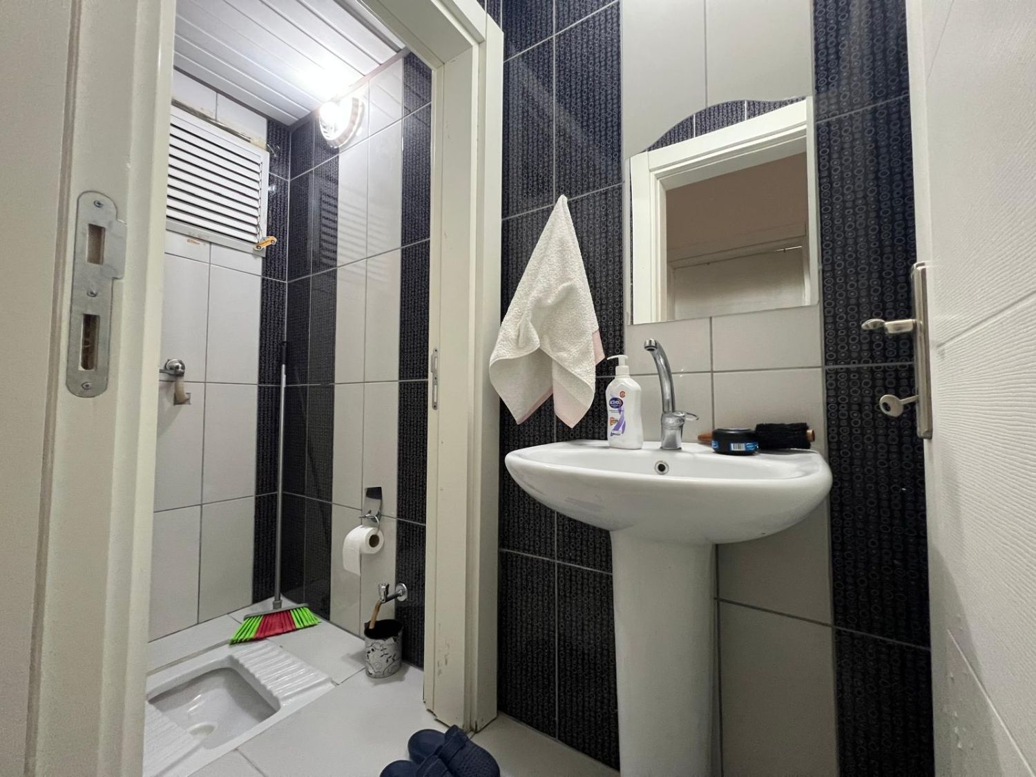 Kızılarık’ta Site İçinde Satılık 2+1 Ferah Daire – Çift Balkonlu - Resim 10