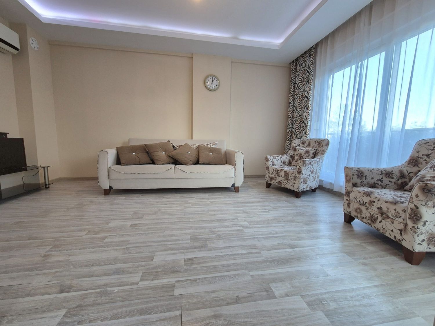 Hurma Mahallesi’nde Full Eşyalı 2+1 Daire – Havuz ve Dağ Manzaralı - Resim 7