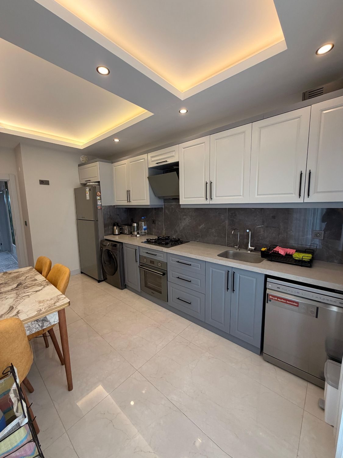 Aydoğmuş Mahallesi'nde Site İçinde Taşınmaya Hazır Full Eşyalı 3+1 Daire - Resim 10