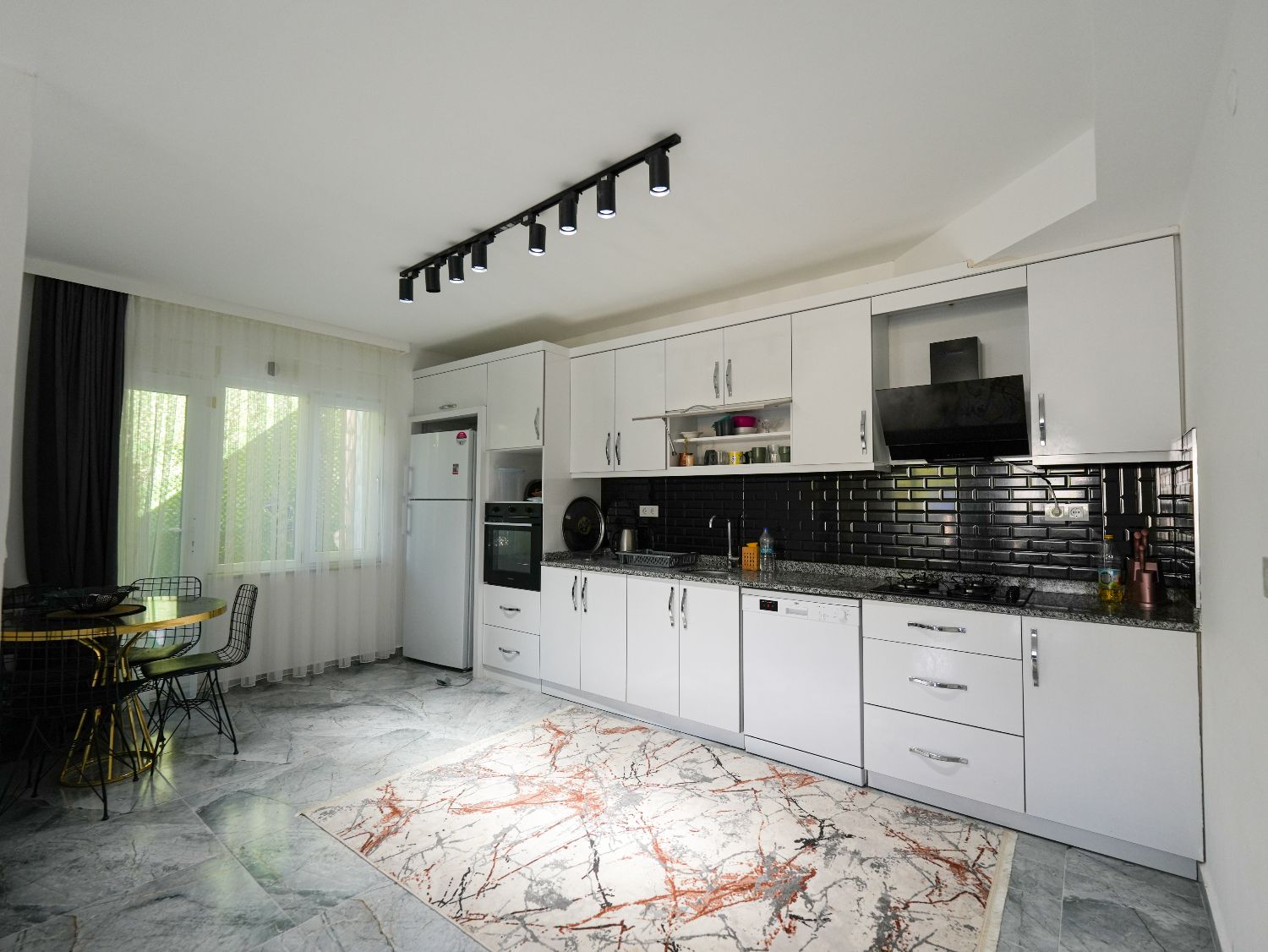 Renovated 4+1 Detached Villa in Kargıcak – Sea & Mountain View - Resim 18