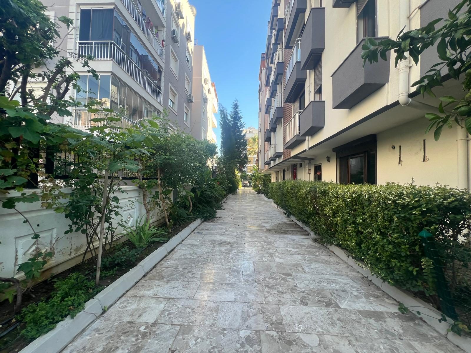 Konyaaltı Liman’da 250 m² 4+1 Bahçe Dubleks Kiralık | Havuz Manzaralı - Resim 5