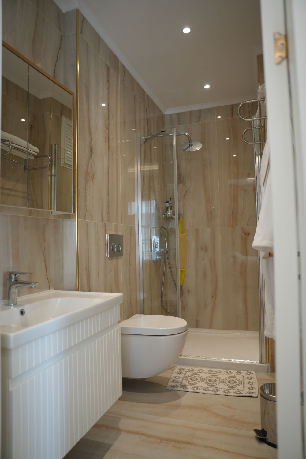 Belek Granada Residence’ta Satılık  Akıllı Ev Sistemli 4+1 Villa - Resim 17