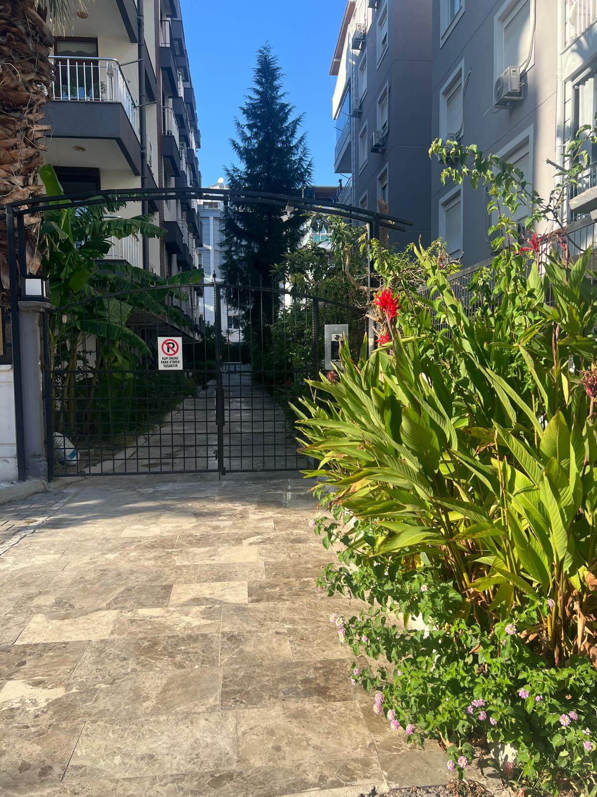 Konyaaltı Liman’da 250 m² 4+1 Bahçe Dubleks Kiralık | Havuz Manzaralı - Resim 6