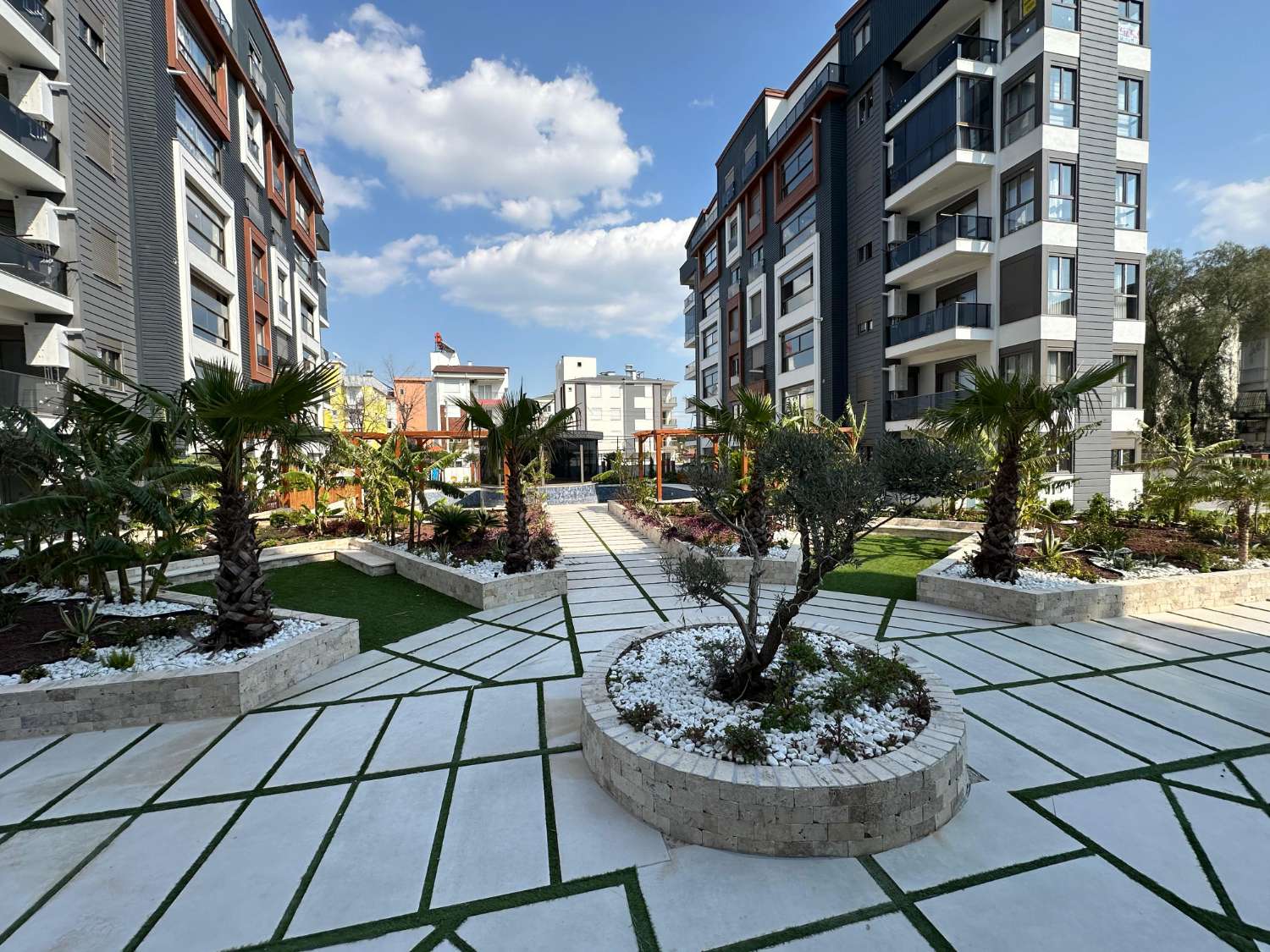 Zamur Garden’da 1+1 Satılık Daire – Havuzlu Güvenlikli Site - Resim 3