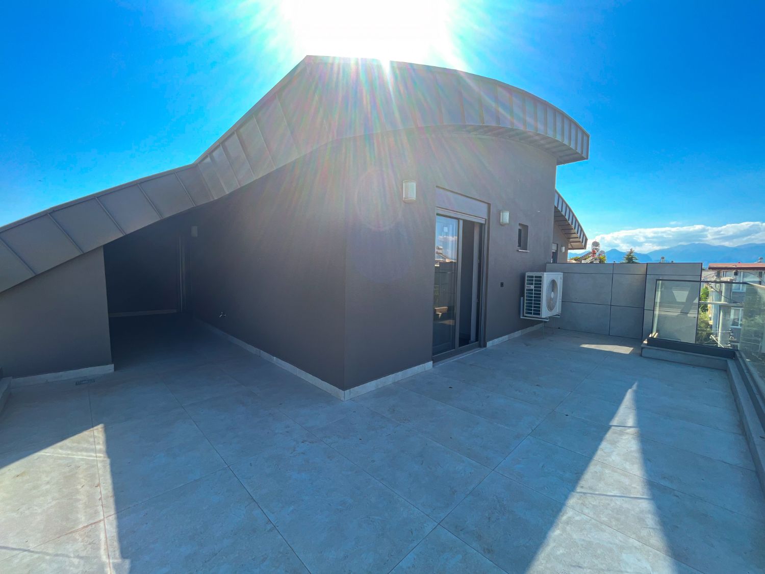 Luxury 3+1 Duplex in Güzeloba – Pool, Terrace, Brand New - Resim 18