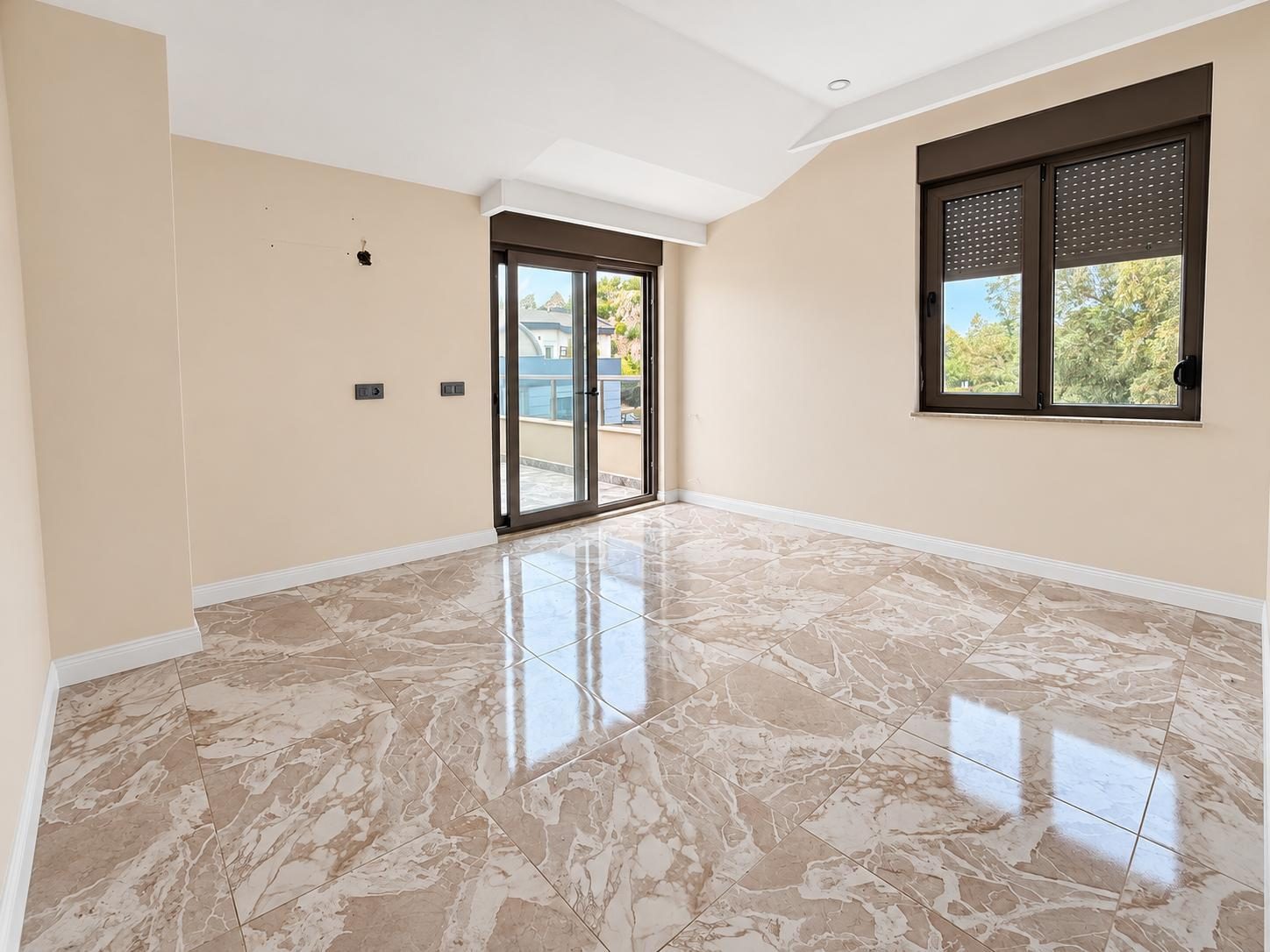 Konyaaltı Hurma Mahallesi Mount Side’da Dağ Manzaralı 2+1 Dubleks Daire - Resim 9