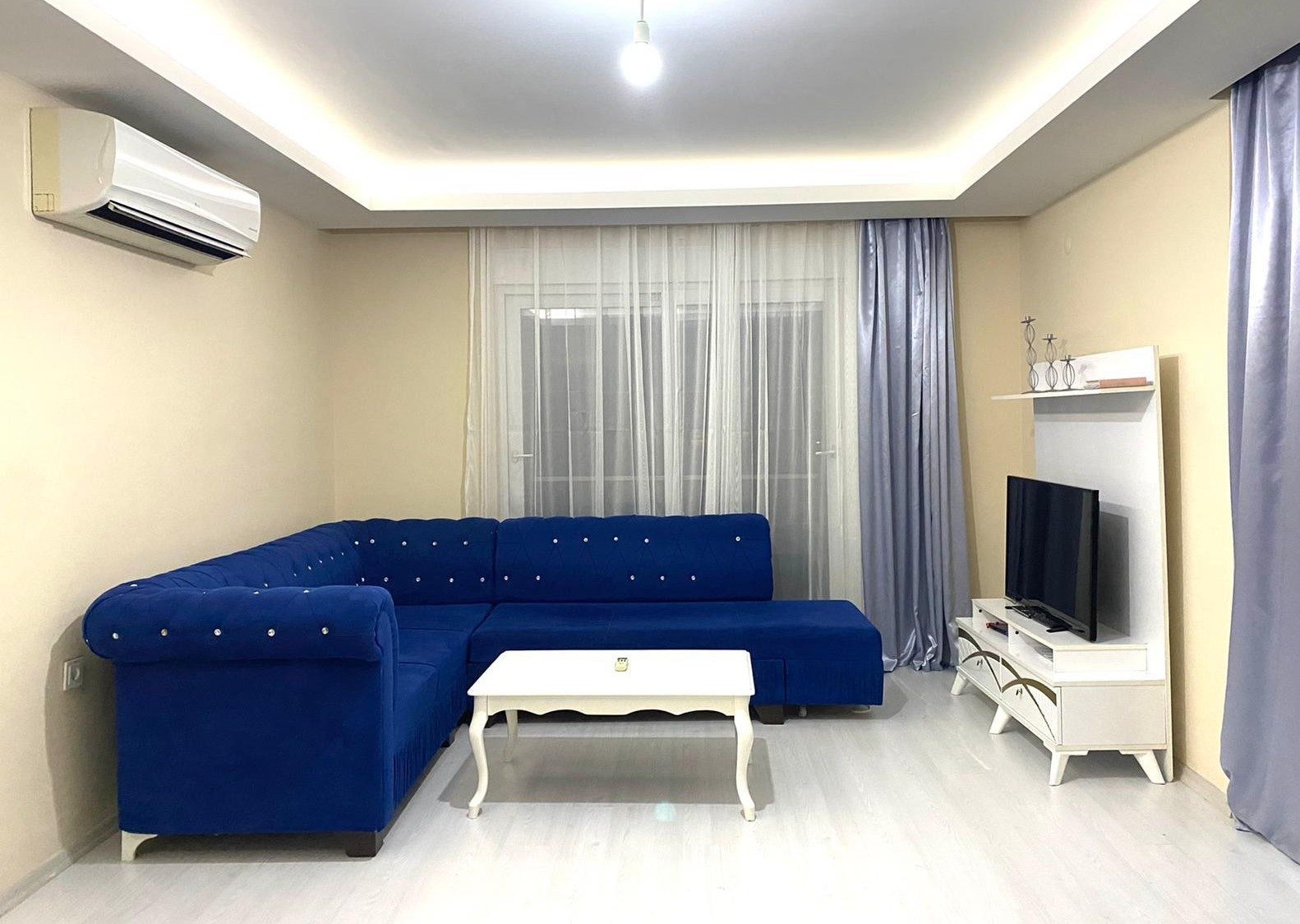 Konyaaltı Sarısu Green Valley’de Havuz Cepheli Eşyalı 2+1 Kiralık Daire - Resim 3
