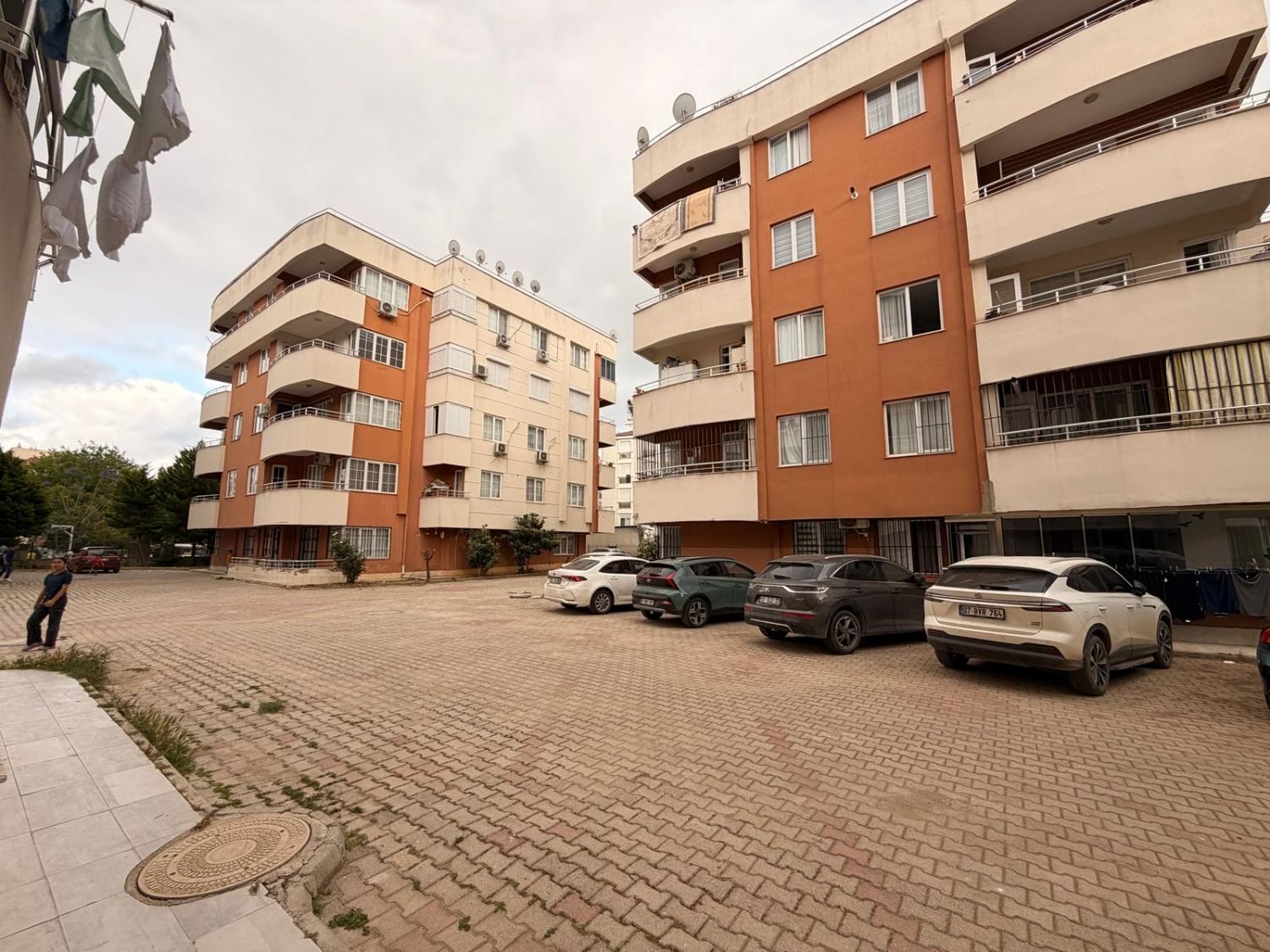 Kızılarık’ta Site İçinde Satılık 2+1 Ferah Daire – Çift Balkonlu - Resim 14