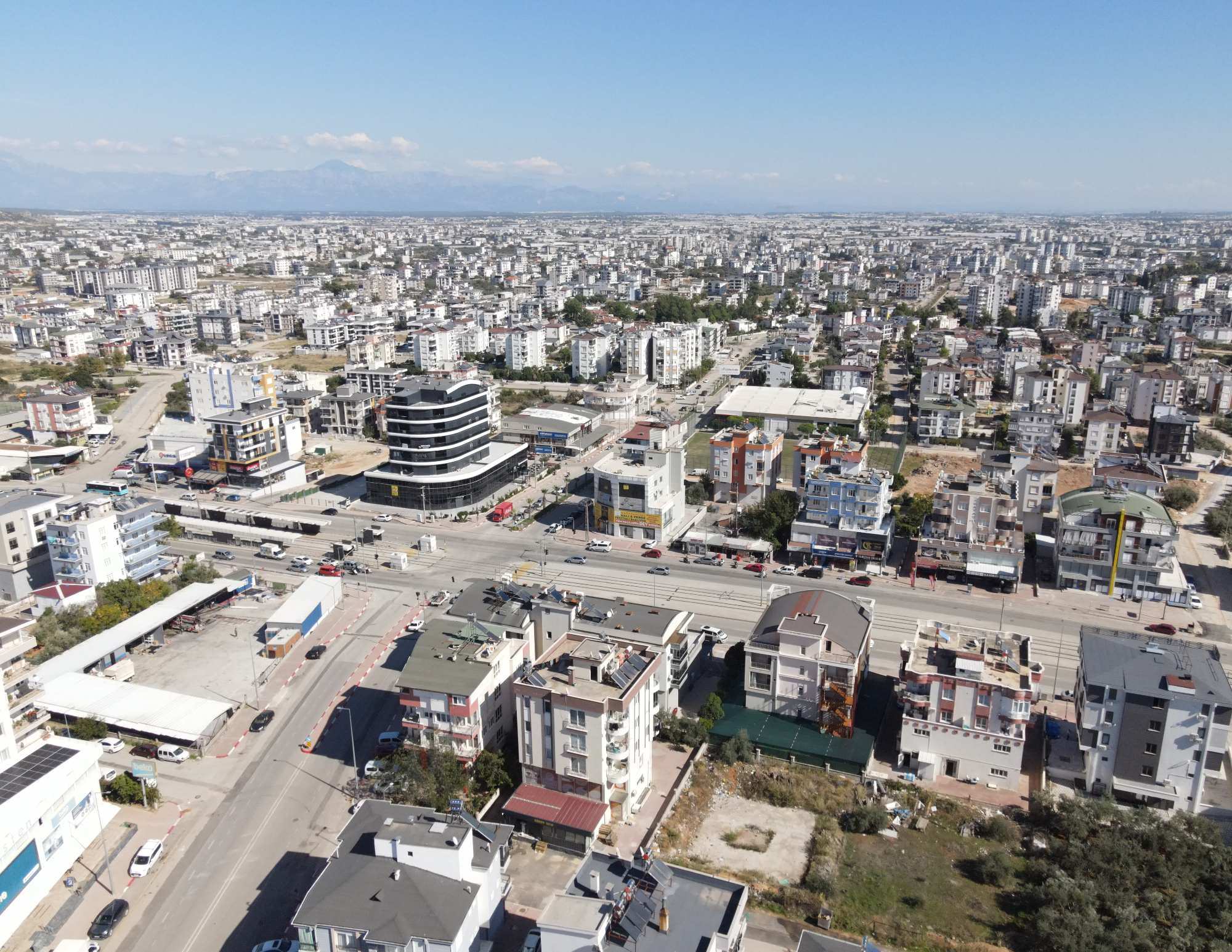 Antalya Ayanoğlu Mahallesi’nde Satılık 3 Katlı Plaza - Resim 11