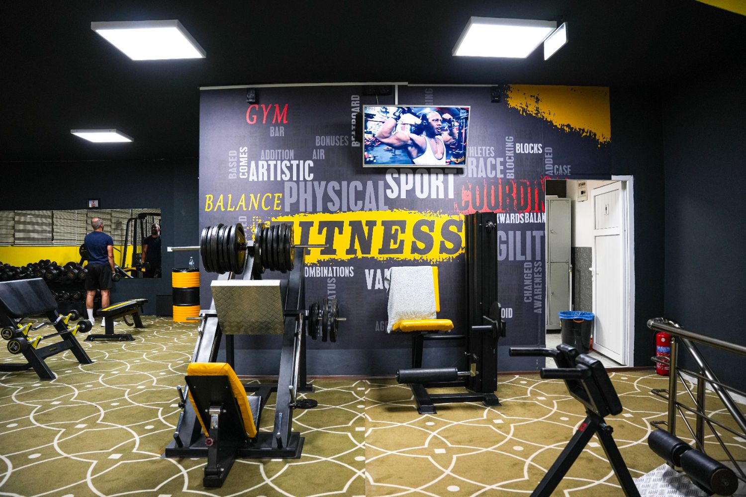 Fully Equipped 3-Storey Gym for Lease in Kepez – 1000 m² - Resim 9