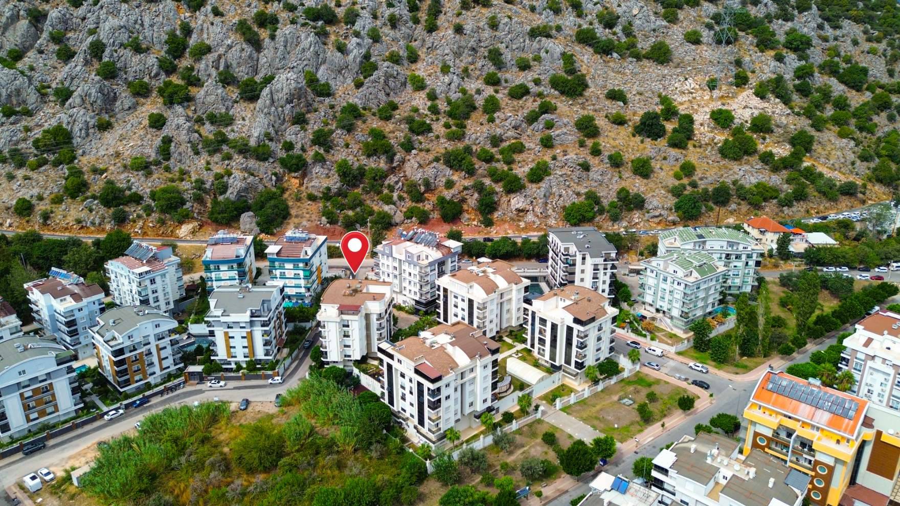 Konyaaltı Hurma Mahallesi Mountain Palace’ta Satılık 2+1 Daire - Resim 3