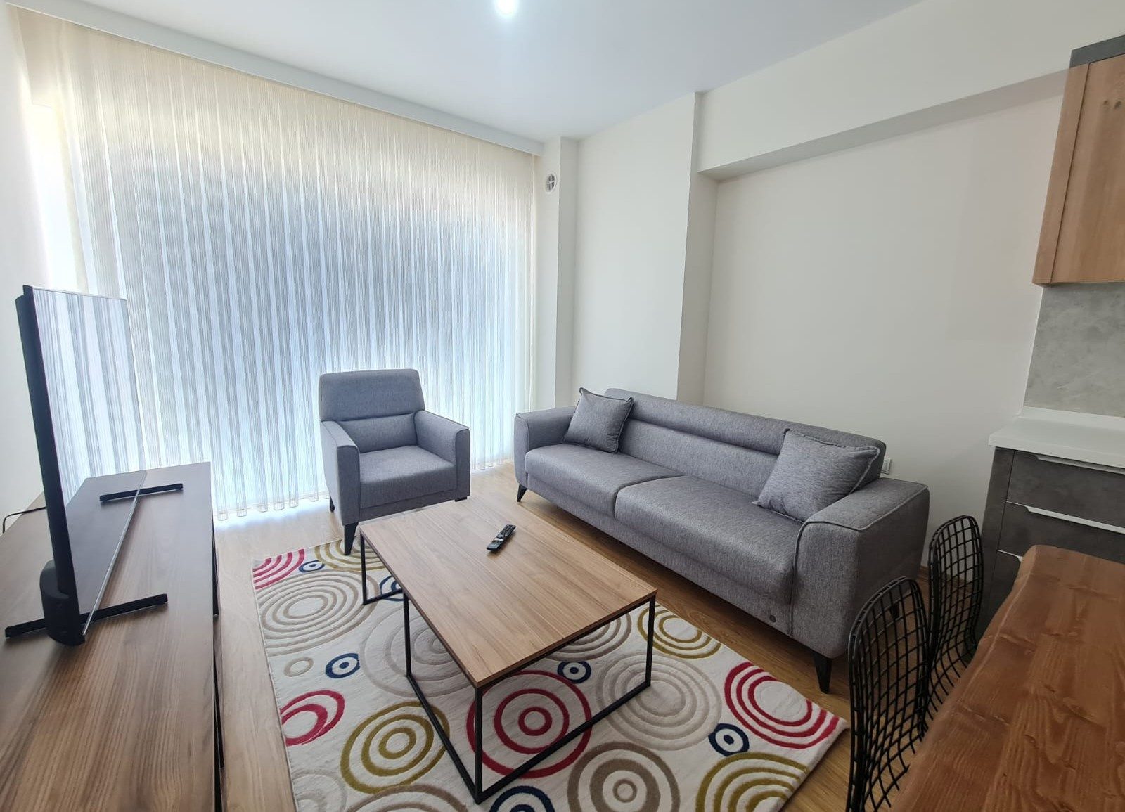 EKPA 1207 Sitesi’nde Havuzlu, Güvenlikli ve Eşyalı Kiralık Daire - Resim 4