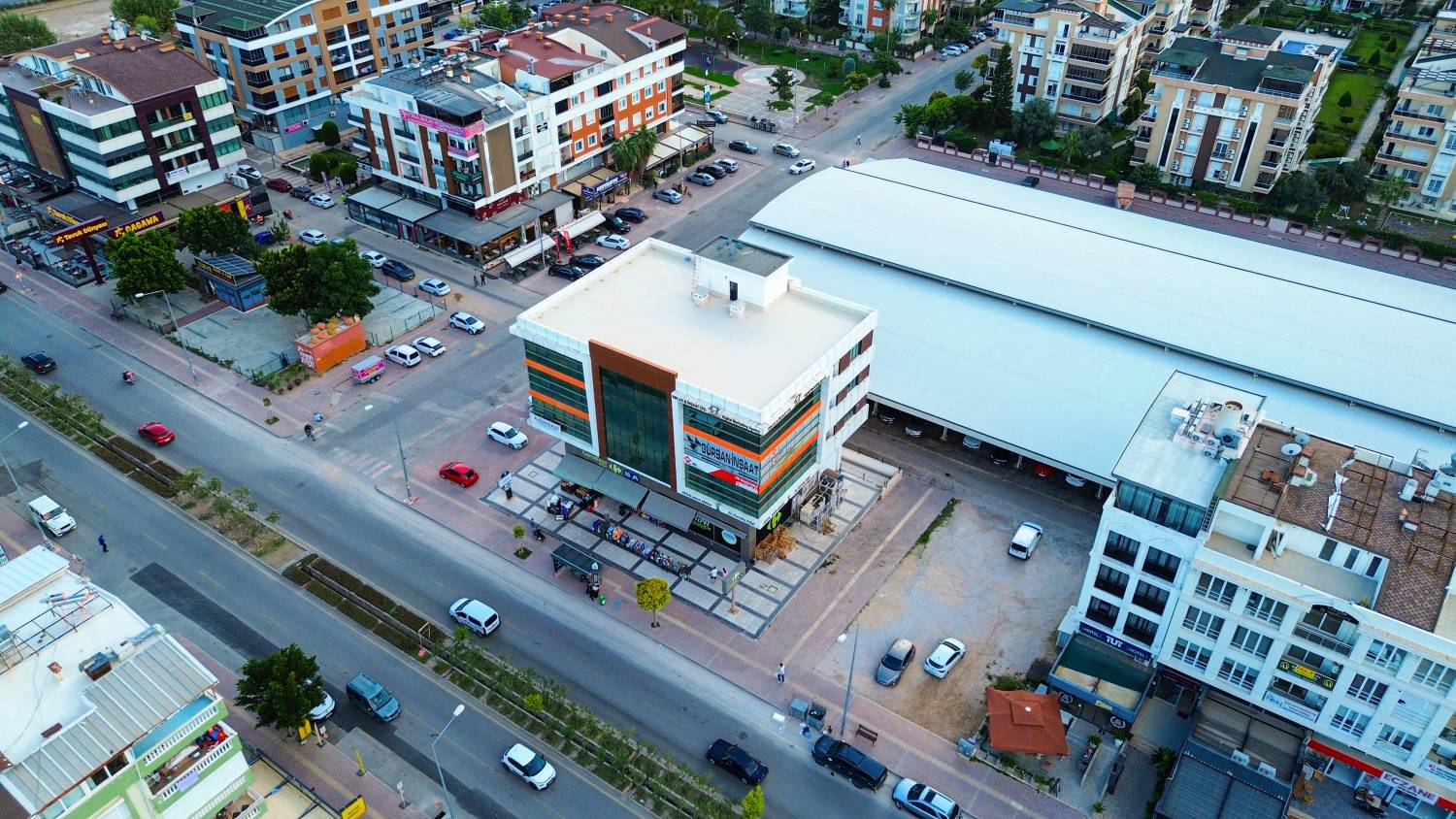 200 m² Office for Sale on Main Street – Liman | Renovated & Ready - Resim 2