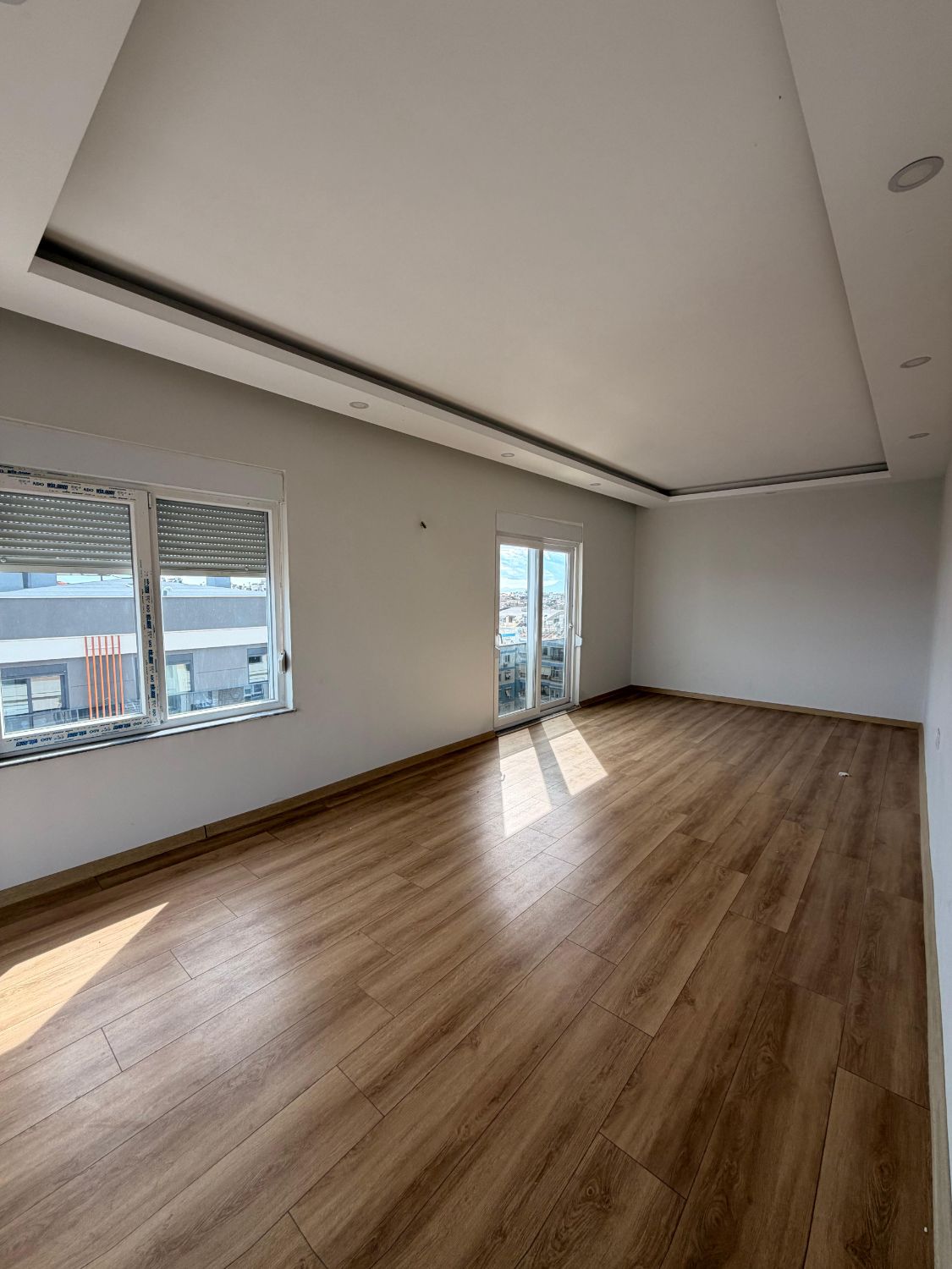 Mevlana Caddesi Üzeri 4+1 Dubleks Satılık – 200 m², Ofis & Daire Uygun - Resim 2