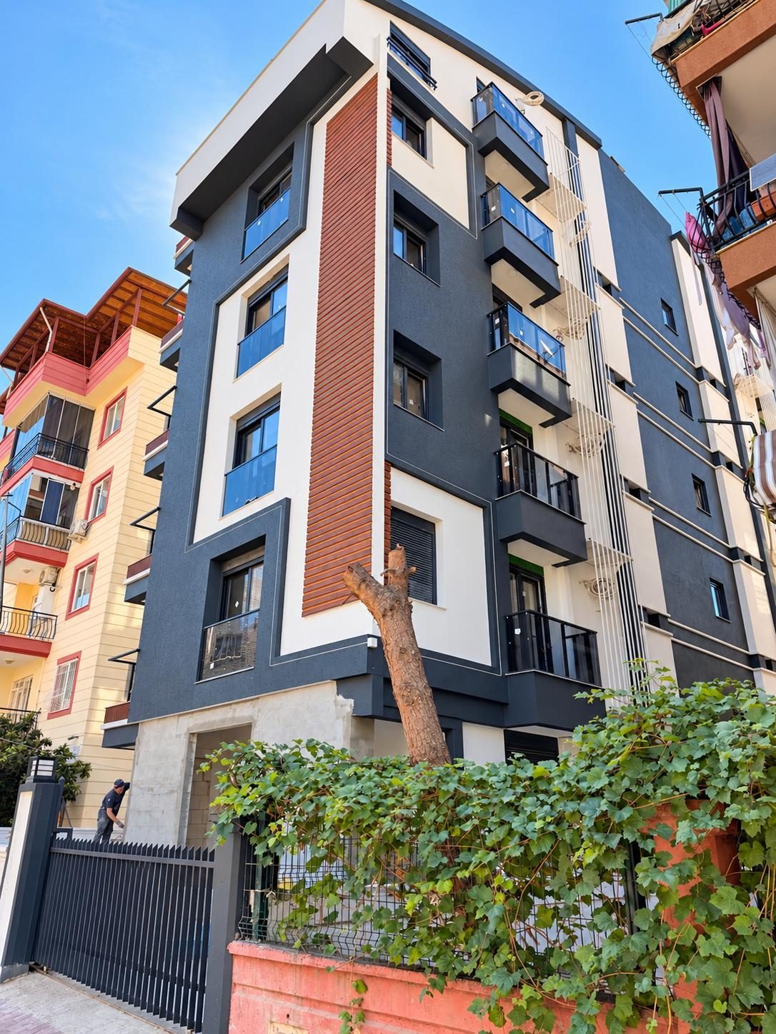 Cumhuriyet Mahallesi Modern Lüks 4+1 Dubleks Daire | 147 m² Net