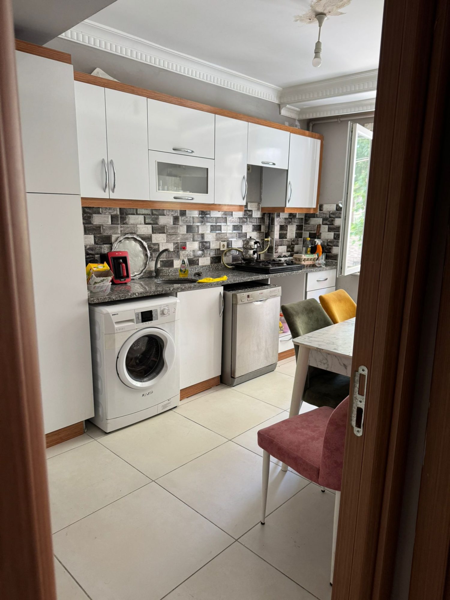 İstanbul Esenyurt İncirtepe'de Yüksek Giriş 2+1 Satılık Doğalgazlı Daire