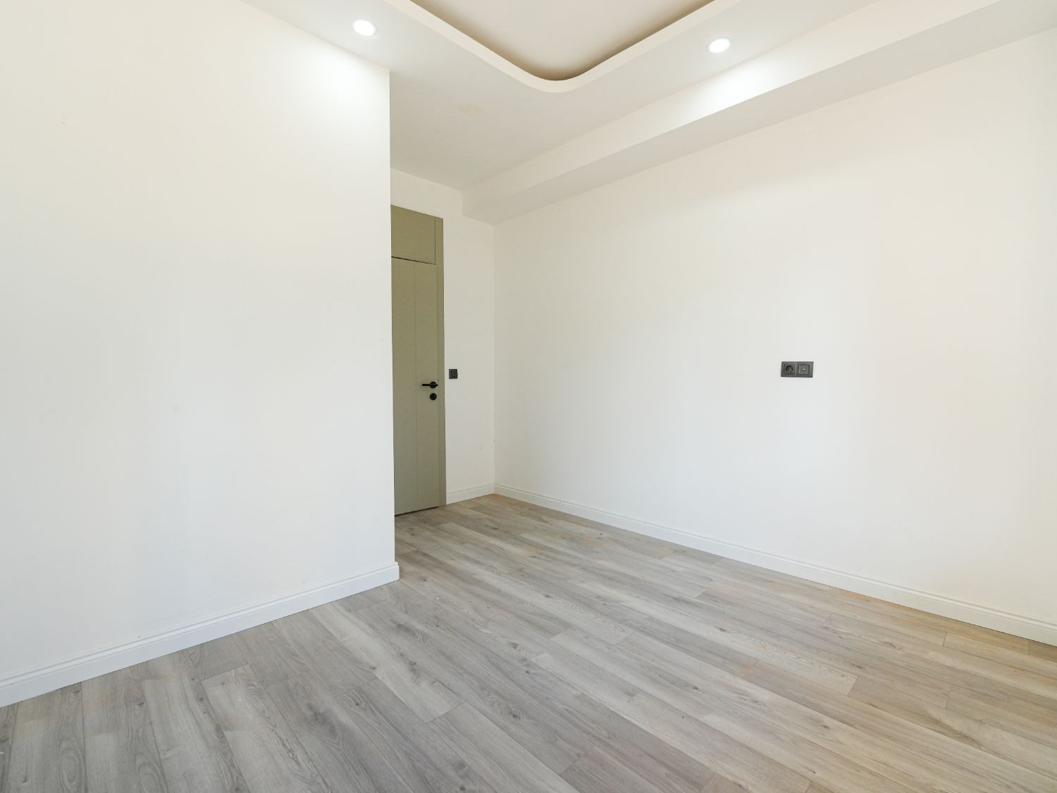 Luxury 2+1 Apartment for Sale in Bahçelievler Muratpaşa – Near the Beach - Resim 15