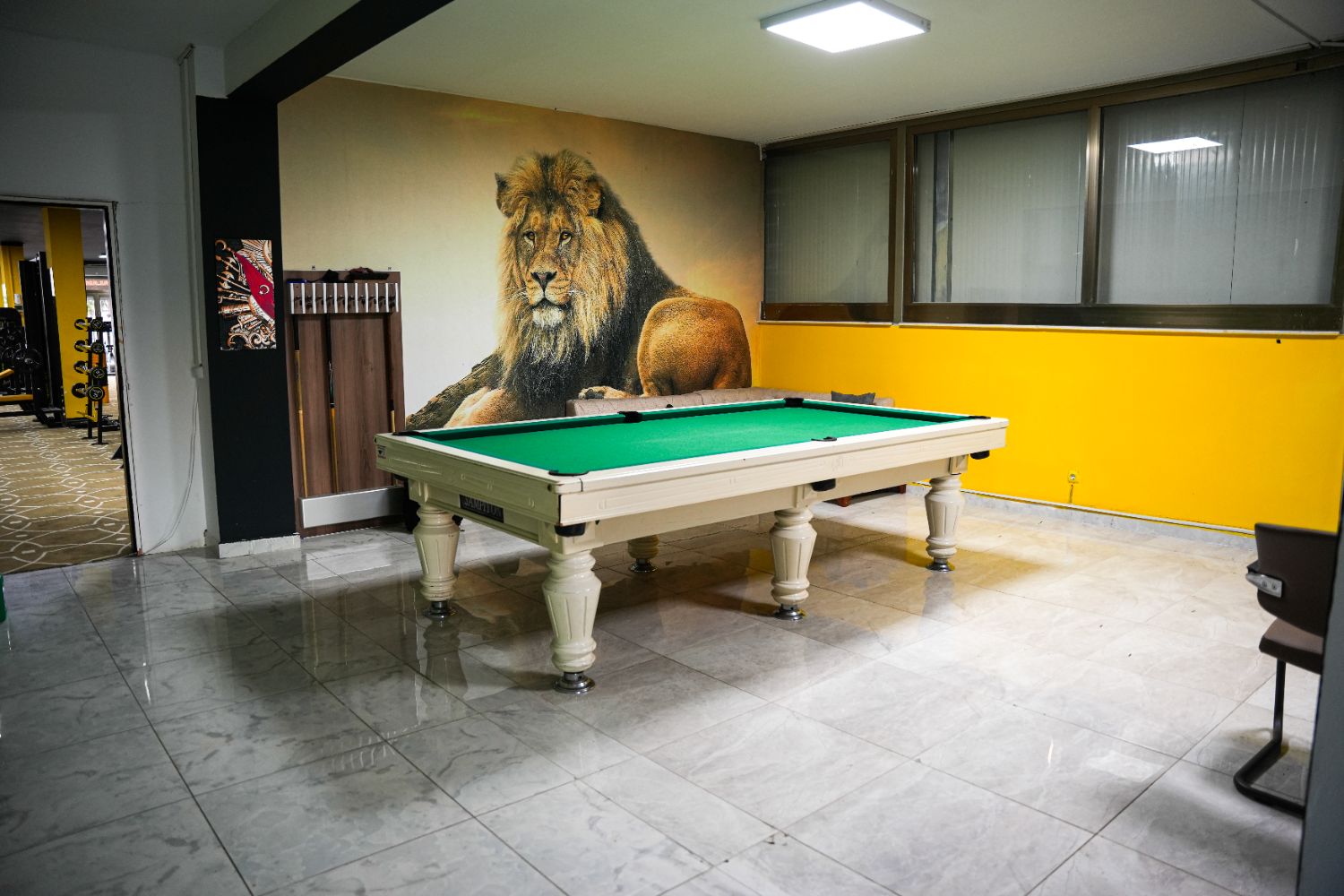 Fully Equipped 3-Storey Gym for Lease in Kepez – 1000 m² - Resim 13