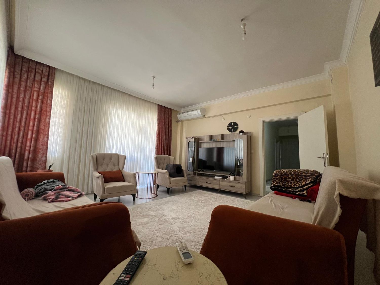 Kızılarık’ta Site İçinde Satılık 2+1 Ferah Daire – Çift Balkonlu - Resim 2