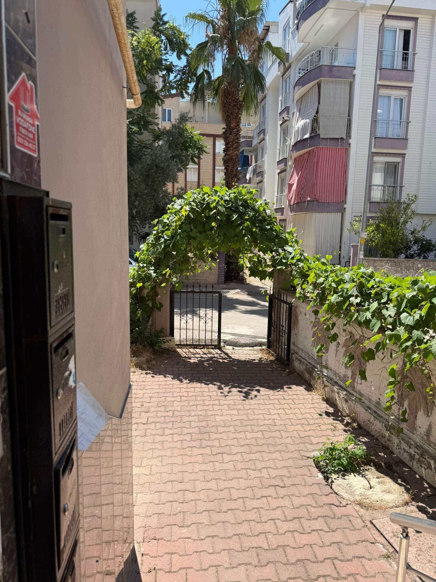 Kepez Yenidoğan'da Üniversiteye Yakın Eşyalı 2+1 Ters Dubleks Satılık Daire - Resim 2
