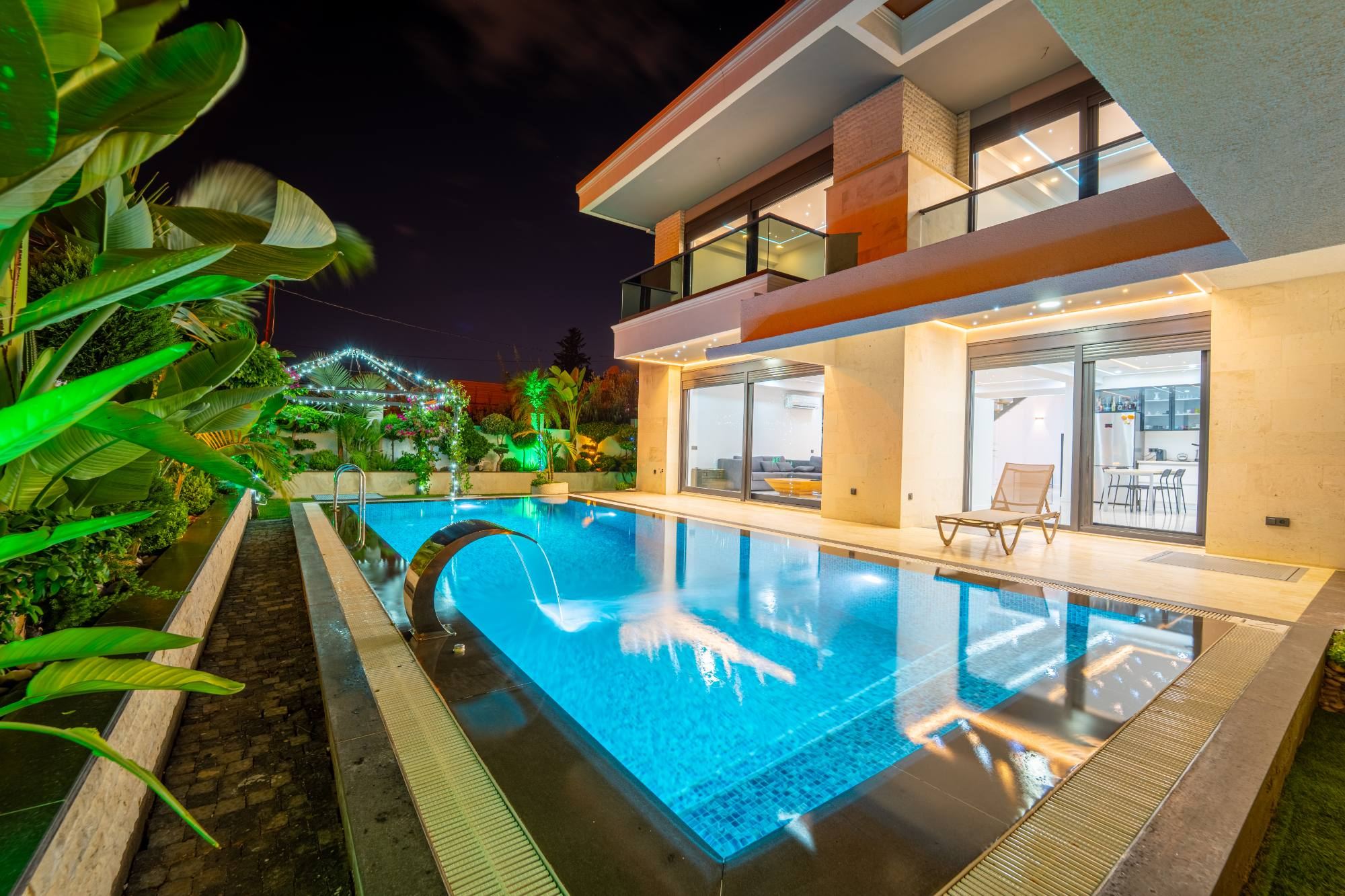 Antalya Lara Ermenek’te Özel Havuzlu Ultra Lüks 4+1 Müstakil Villa - Resim 4
