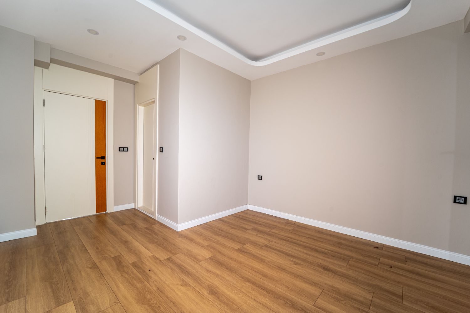 Kepez  Gazi  Mah. Zamur Towers’ta Geniş 2+1 Daire | Site İçinde Yatırımlık Fırsat - Resim 14