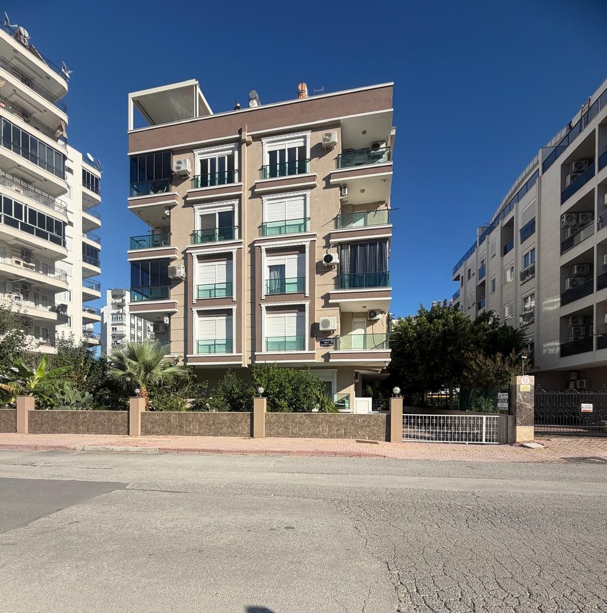Konyaaltı Hurma Mahallesi’nde Full Eşyalı 2+1 Kiralık Daire