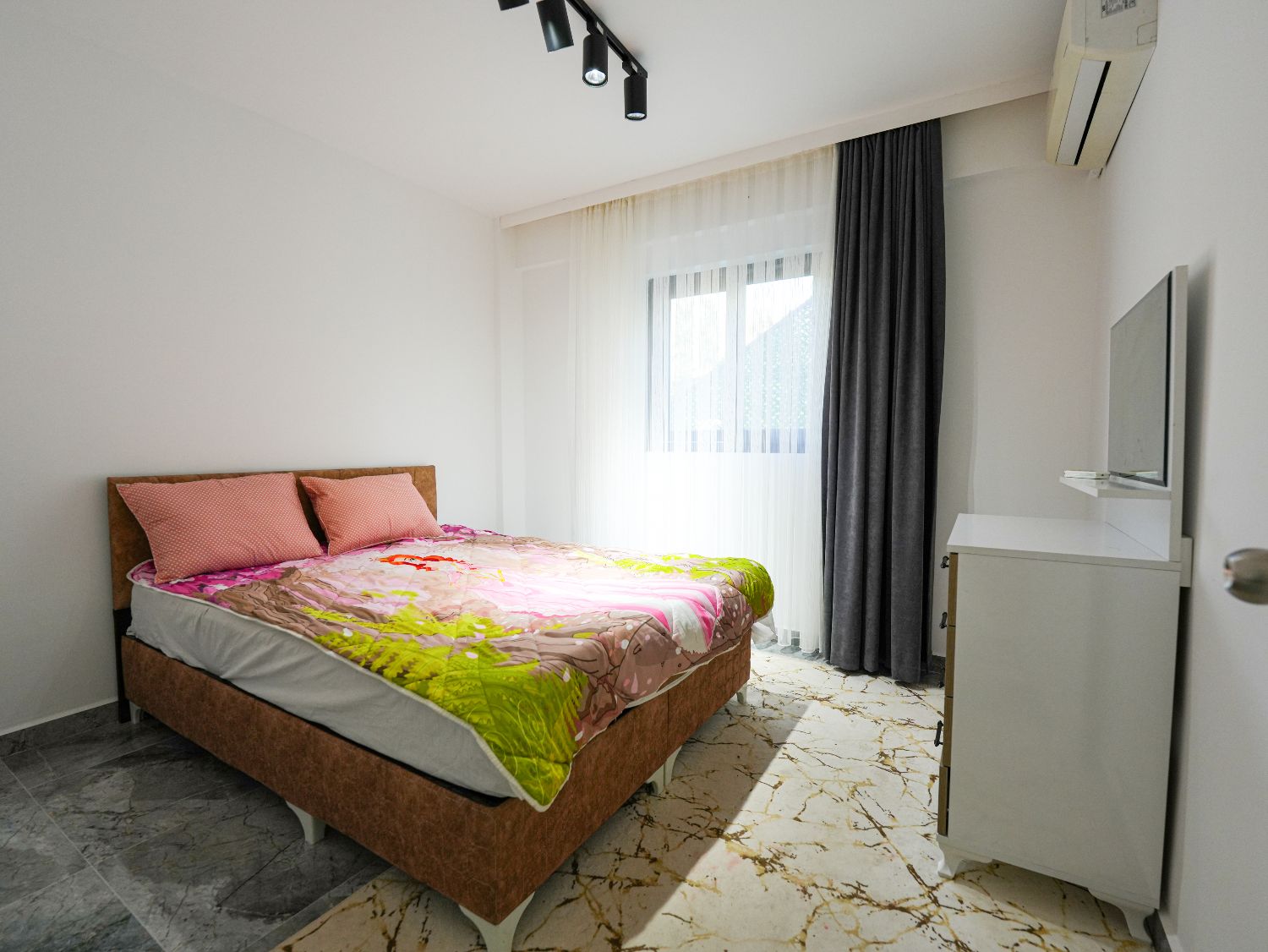 Renovated 4+1 Detached Villa in Kargıcak – Sea & Mountain View - Resim 9