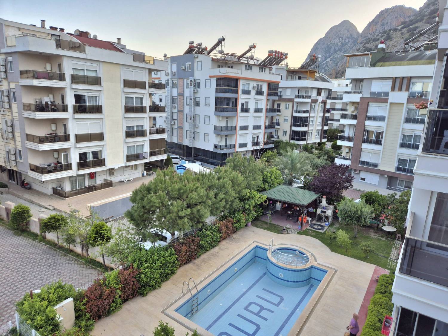 Fully Furnished 2+1 Apartment in Hurma – Pool & Mountain View