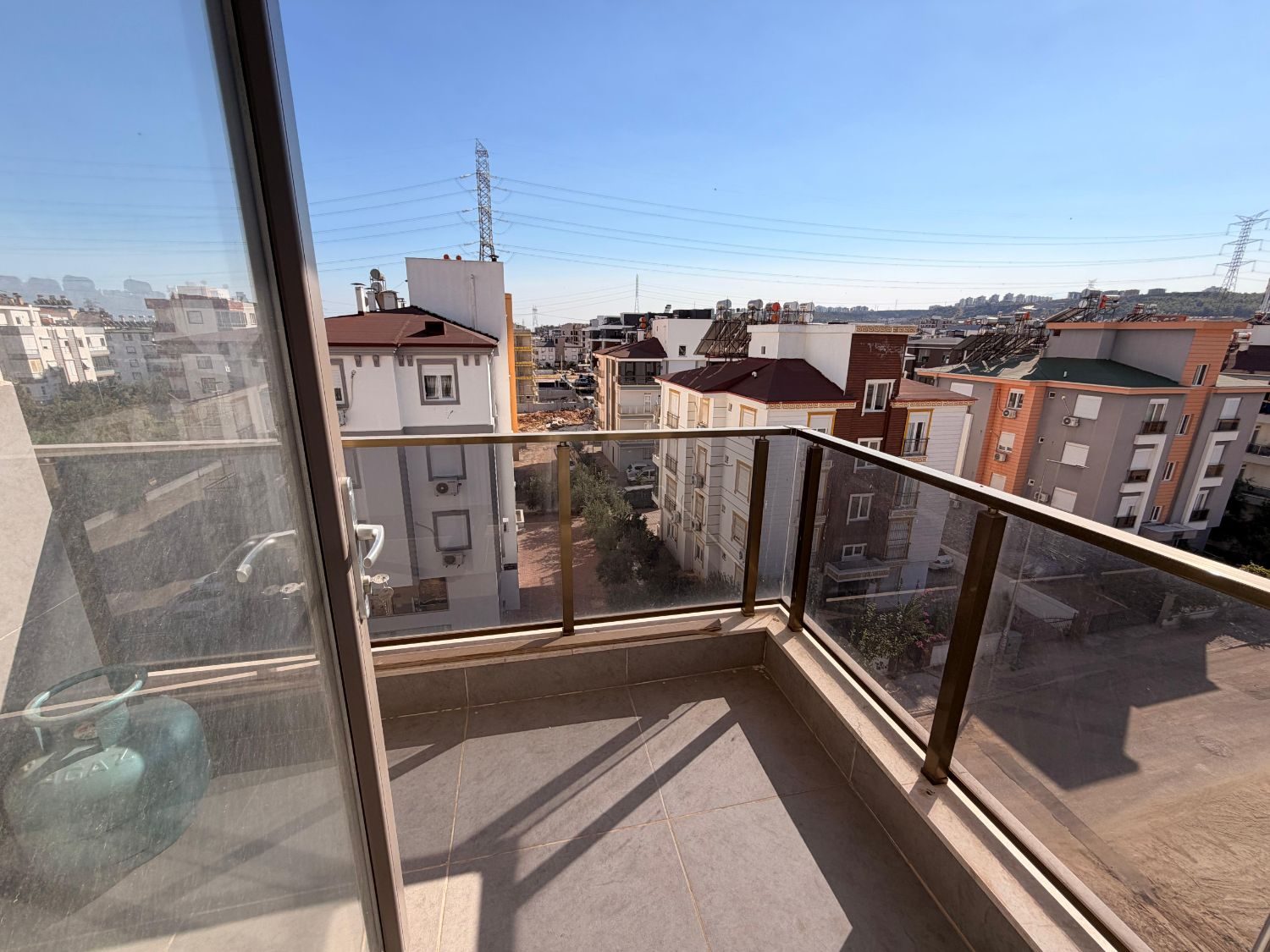 Aydoğmuş Mahallesi'nde Site İçinde Taşınmaya Hazır Full Eşyalı 3+1 Daire - Resim 16