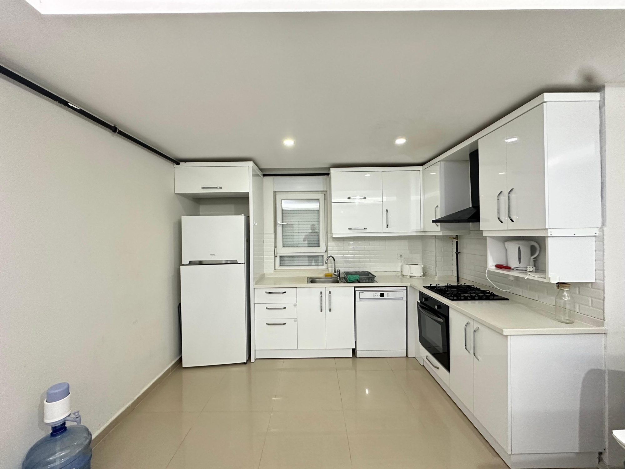 Konyaaltı Antalya Sarısu Mahallesi Troya Homes'ta 2+1 Full Eşyalı Kiralık Daire - Resim 3