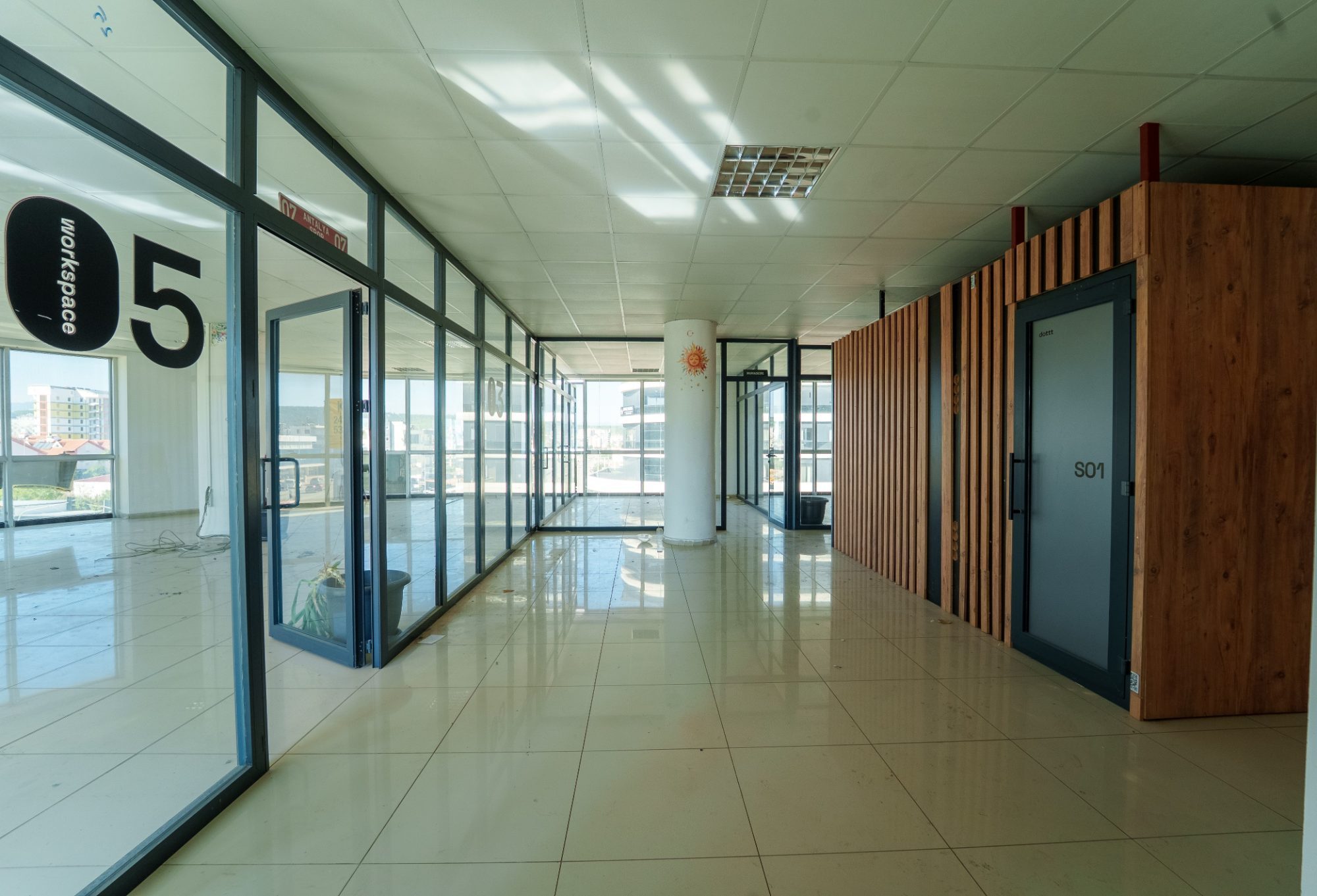 Antalya Ayanoğlu Mahallesi’nde Satılık 3 Katlı Plaza - Resim 25