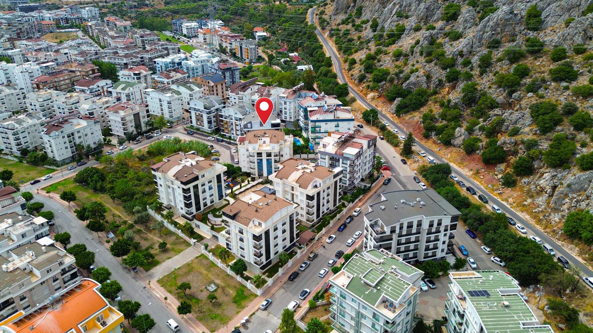 Konyaaltı Hurma Mahallesi Mountain Palace’ta Satılık 2+1 Daire - Resim 4