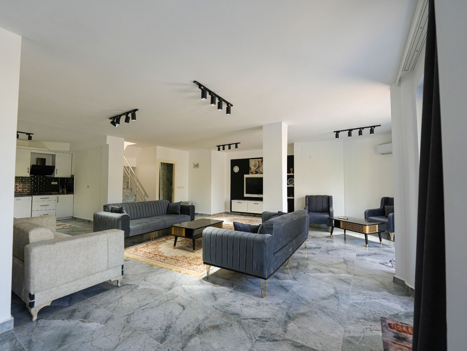 Renovated 4+1 Detached Villa in Kargıcak – Sea & Mountain View - Resim 17