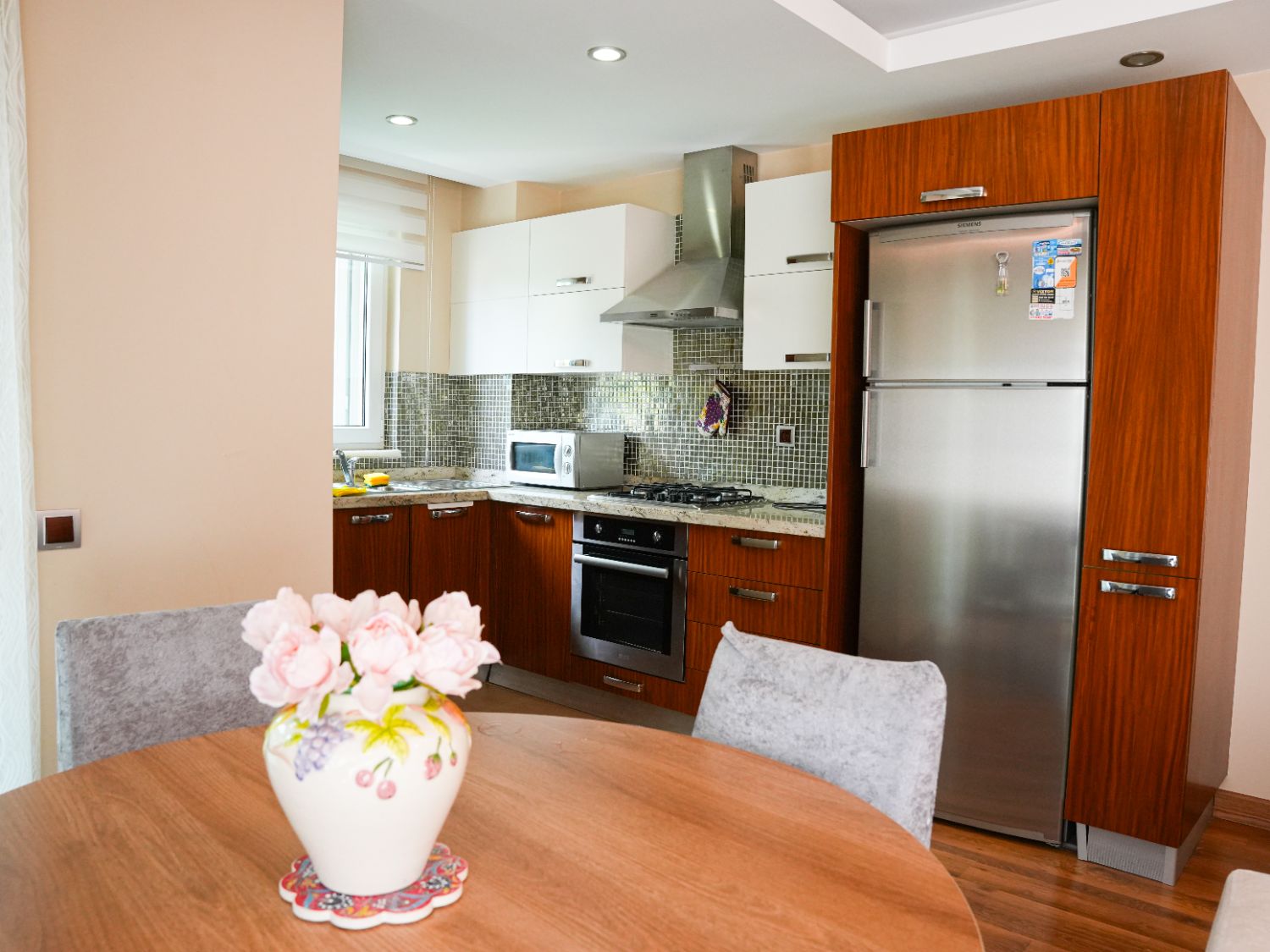 Furnished 2+1 Apartment in Kınacı Residence, Liman – Pool & Security - Resim 5