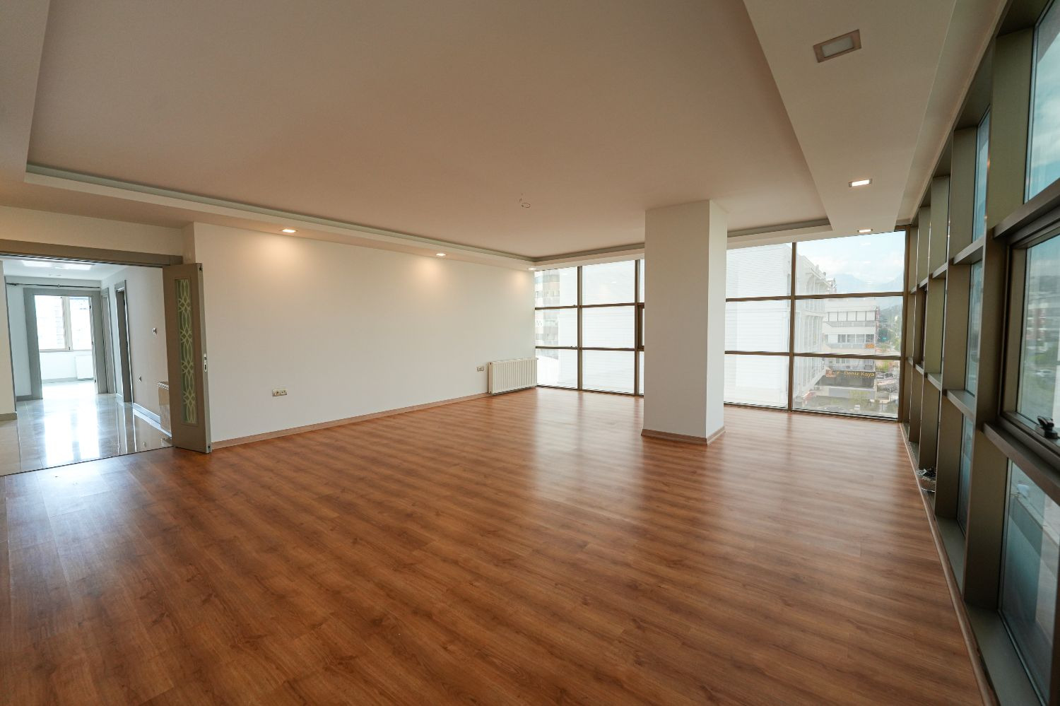 200 m² Office for Sale on Main Street – Liman | Renovated & Ready - Resim 12