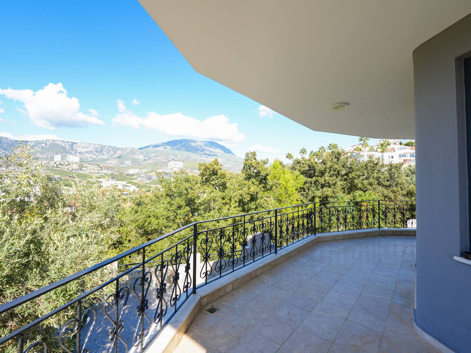 Renovated 4+1 Detached Villa in Kargıcak – Sea & Mountain View - Resim 21