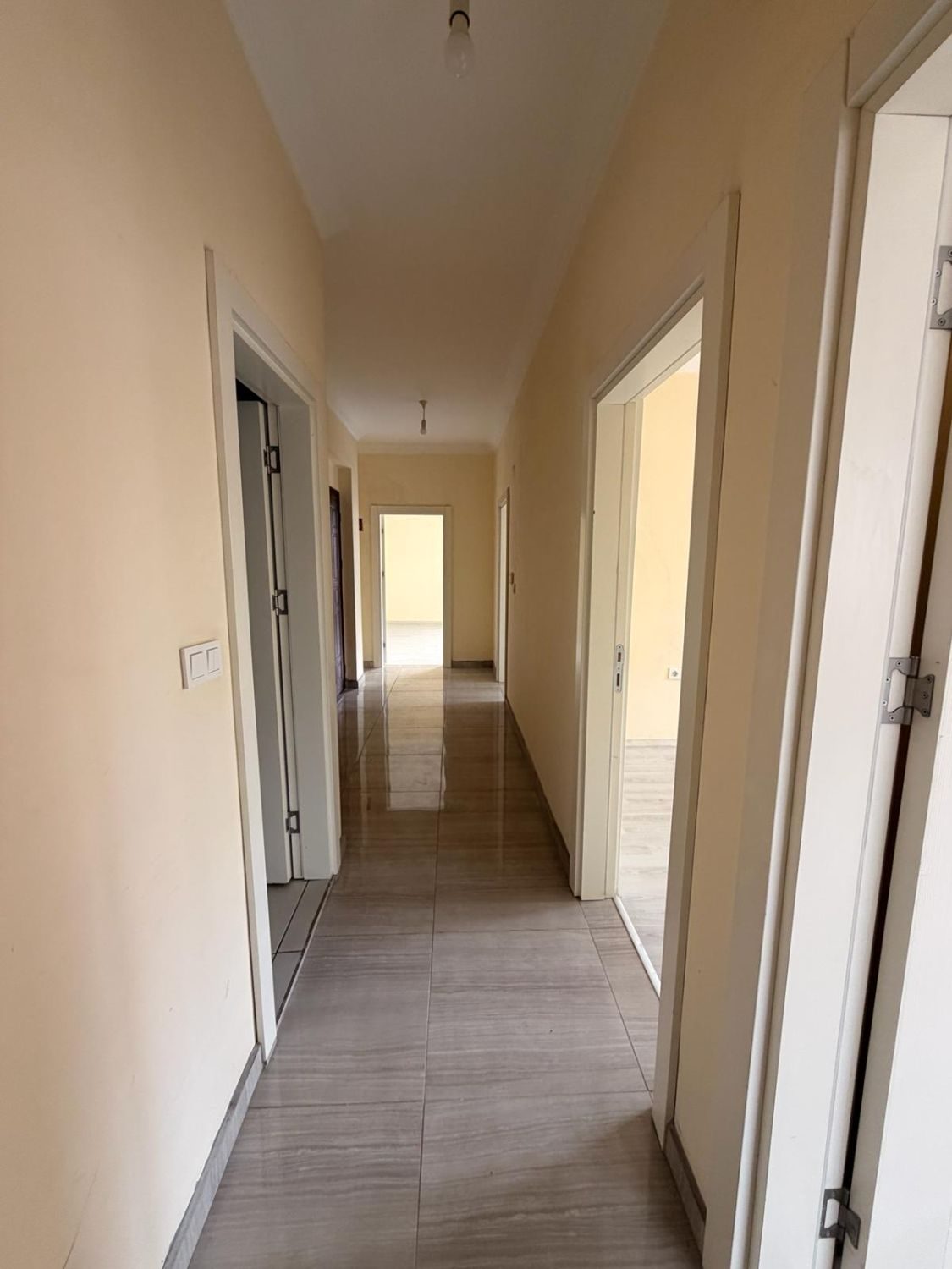Kızılarık’ta Site İçinde Satılık 2+1 Ferah Daire – Çift Balkonlu - Resim 7