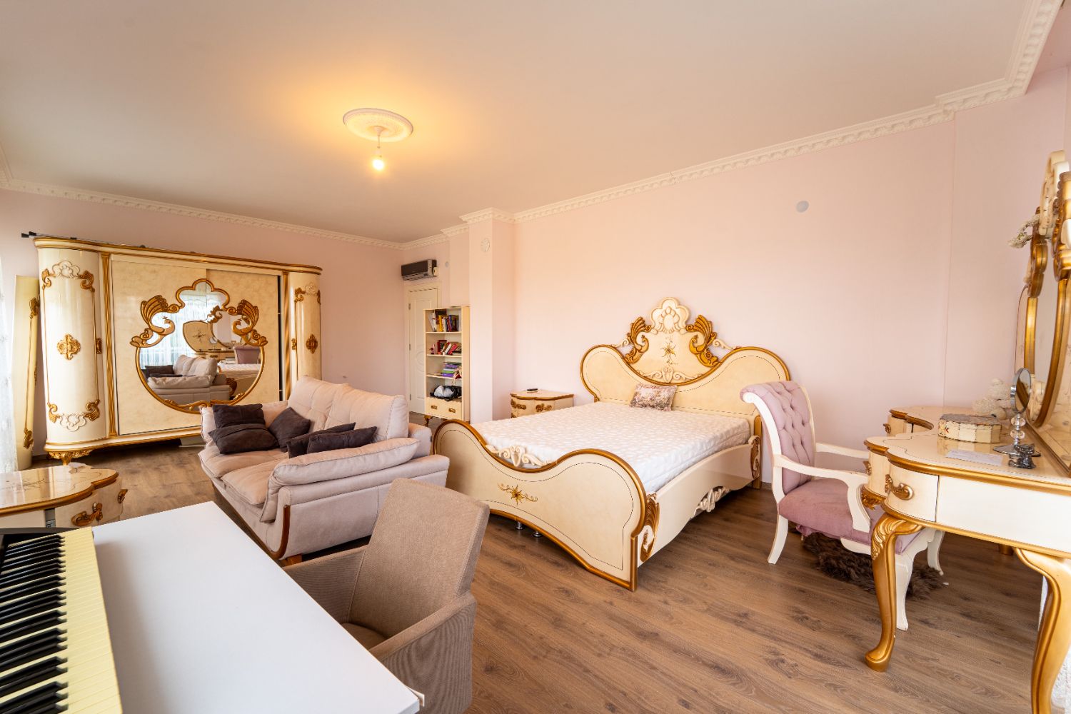 Yeşilbayır Altınkale’de 1050 m² Arsa İçinde Vatandaşlığa Uygun 5+1 Lüks Villa - Resim 19
