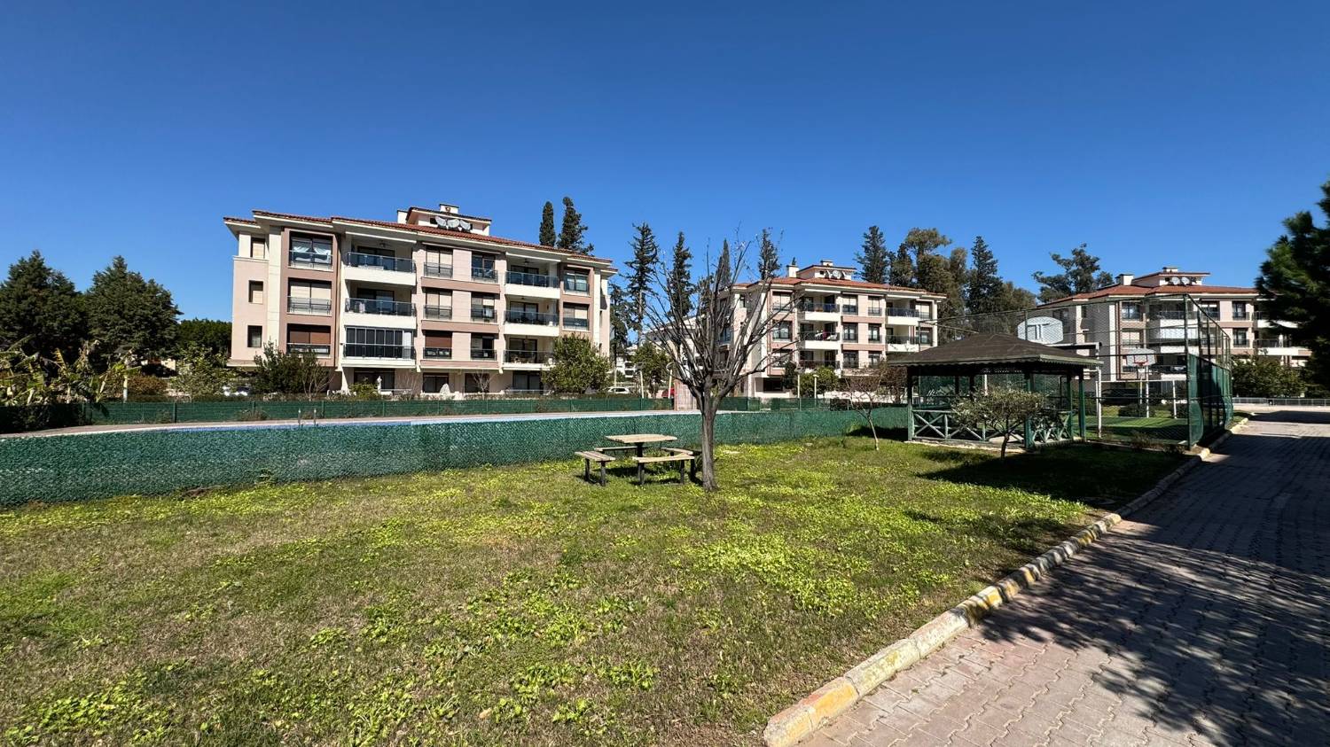 Konyaaltı Uluç Mahallesi Kiralık 4+1 Daire | Havuzlu Site İçinde 170 m² - Resim 13