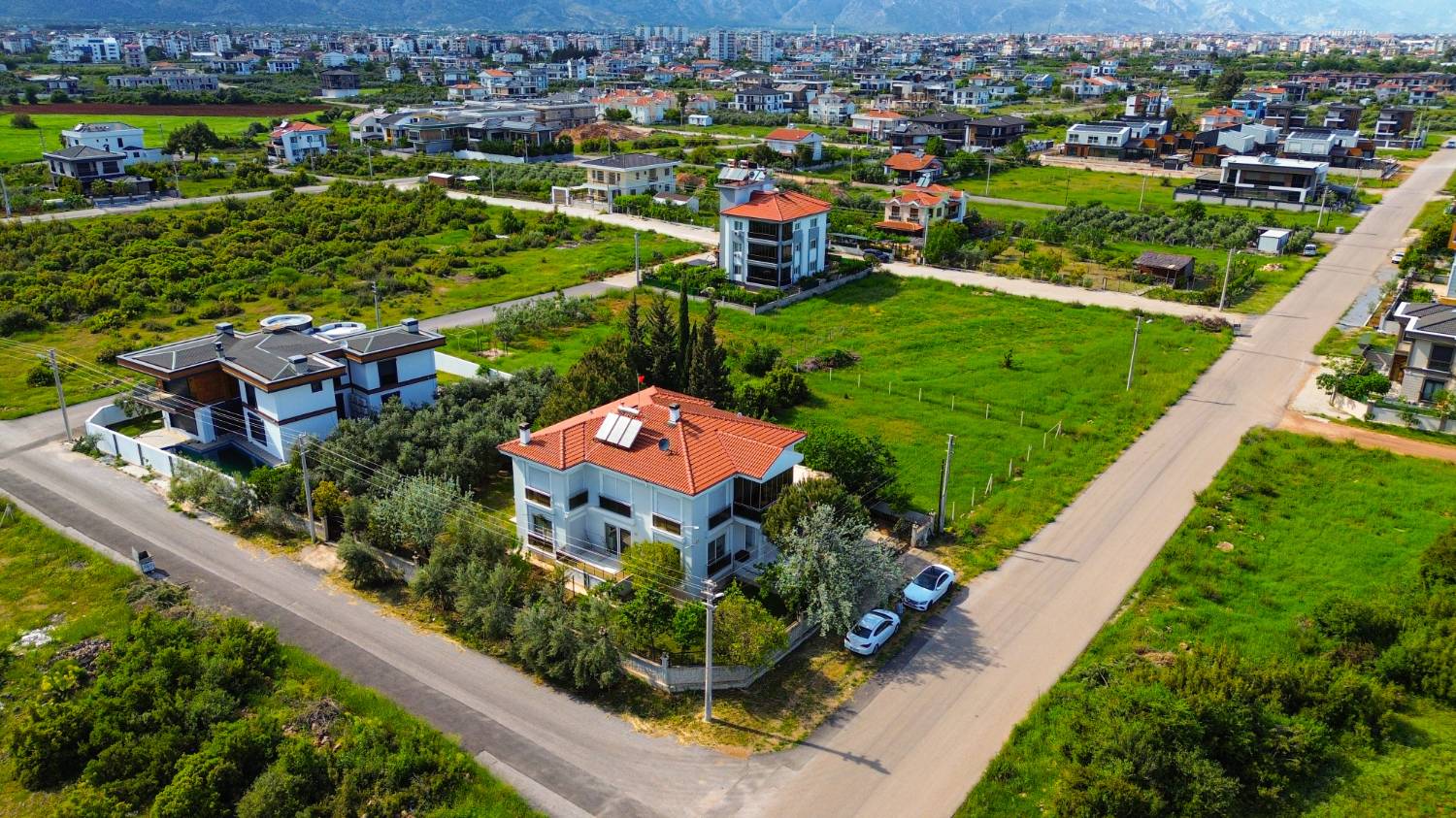 Yeşilbayır Altınkale’de 1050 m² Arsa İçinde Vatandaşlığa Uygun 5+1 Lüks Villa - Resim 3