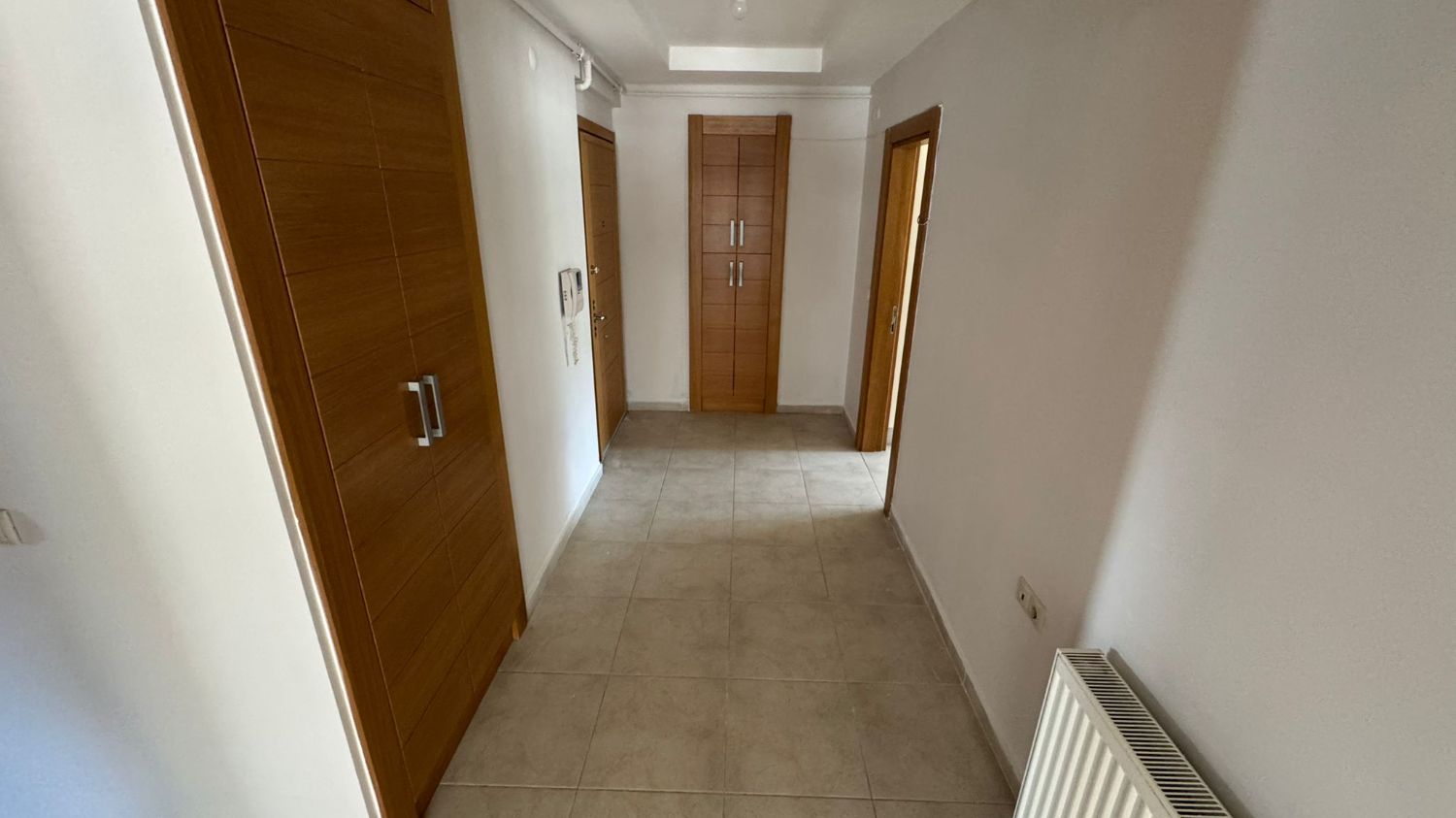 Konyaaltı Uluç Mahallesi Kiralık 4+1 Daire | Havuzlu Site İçinde 170 m² - Resim 1