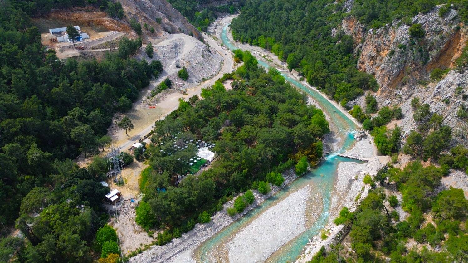 ANTALYA KEMER DOĞANIN KALBİNDE DEVREN KIRALIK 20 DÖNÜM KOMPLEKS TİCARİ İŞLETME - Resim 3