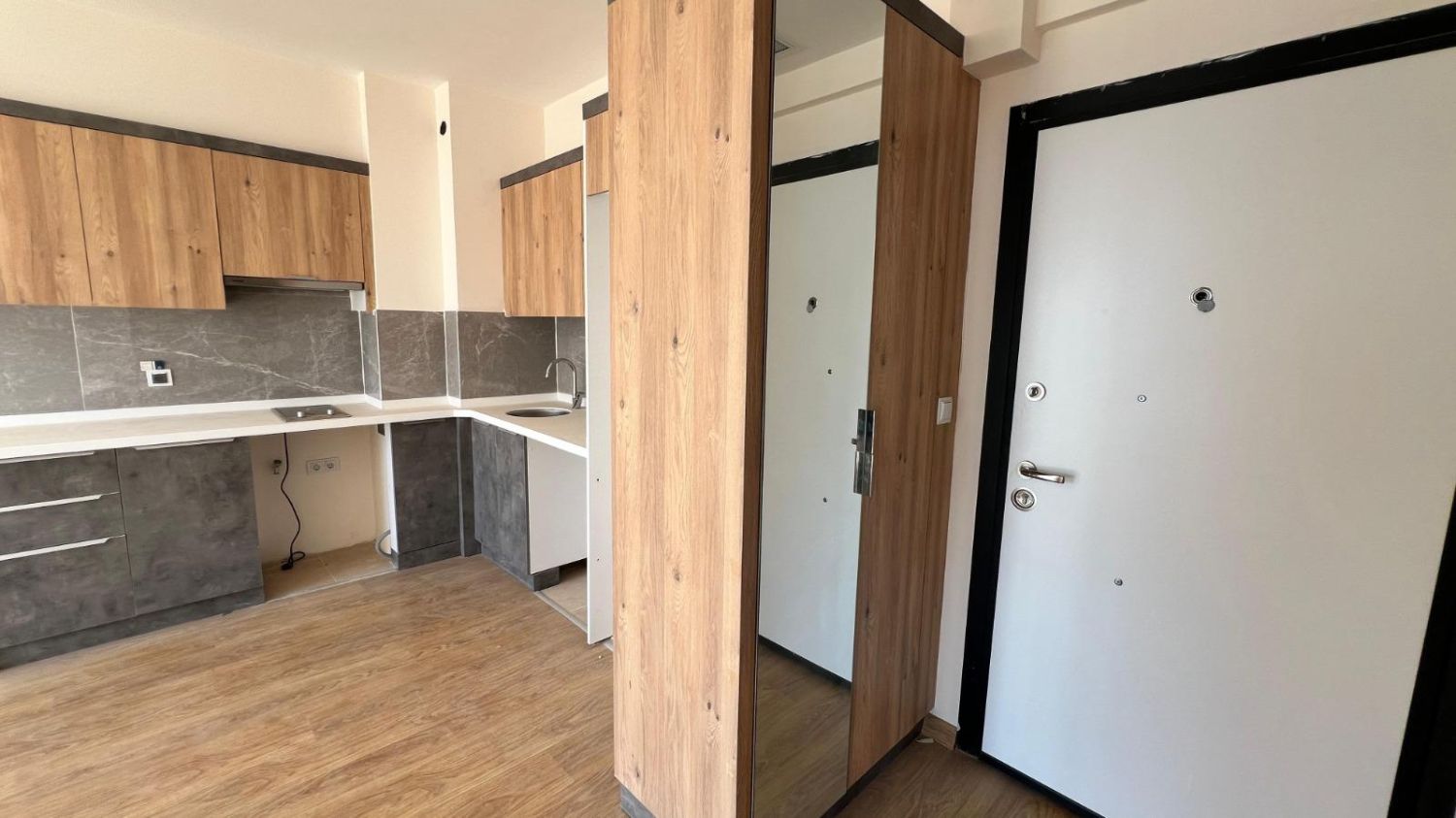 High-Floor 1+1 Apartment with Street View – EKPA 1207 - Resim 11