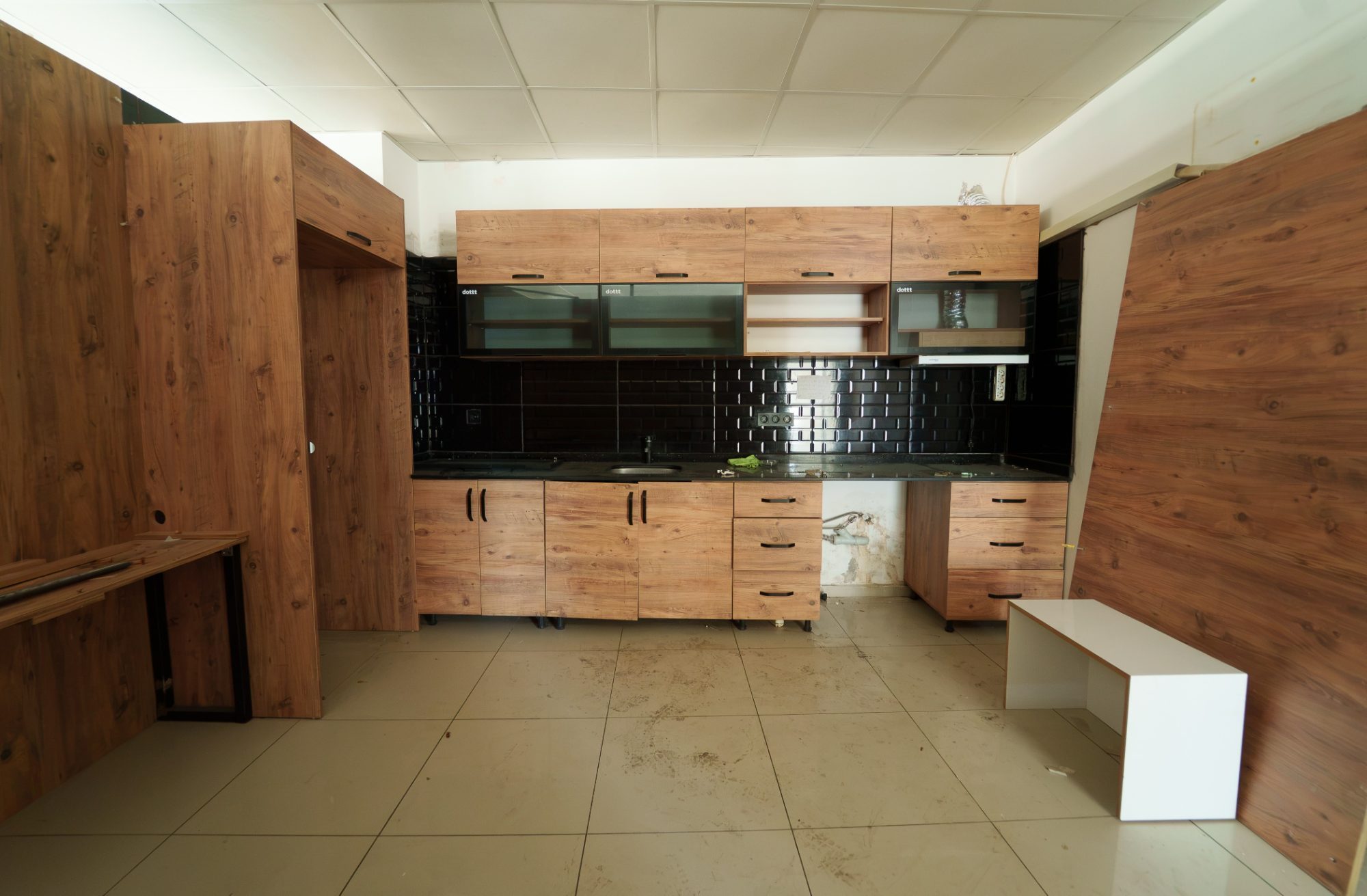 Antalya Ayanoğlu Mahallesi’nde Satılık 3 Katlı Plaza - Resim 29