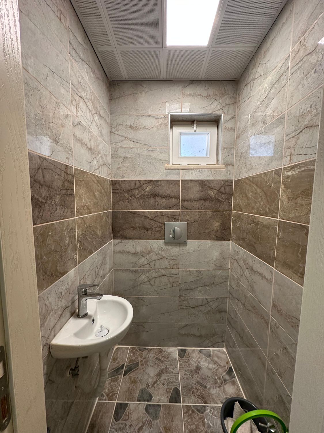 Aydoğmuş Mahallesi’nde Site İçi Full Eşyalı 1+1 Daire - Resim 11