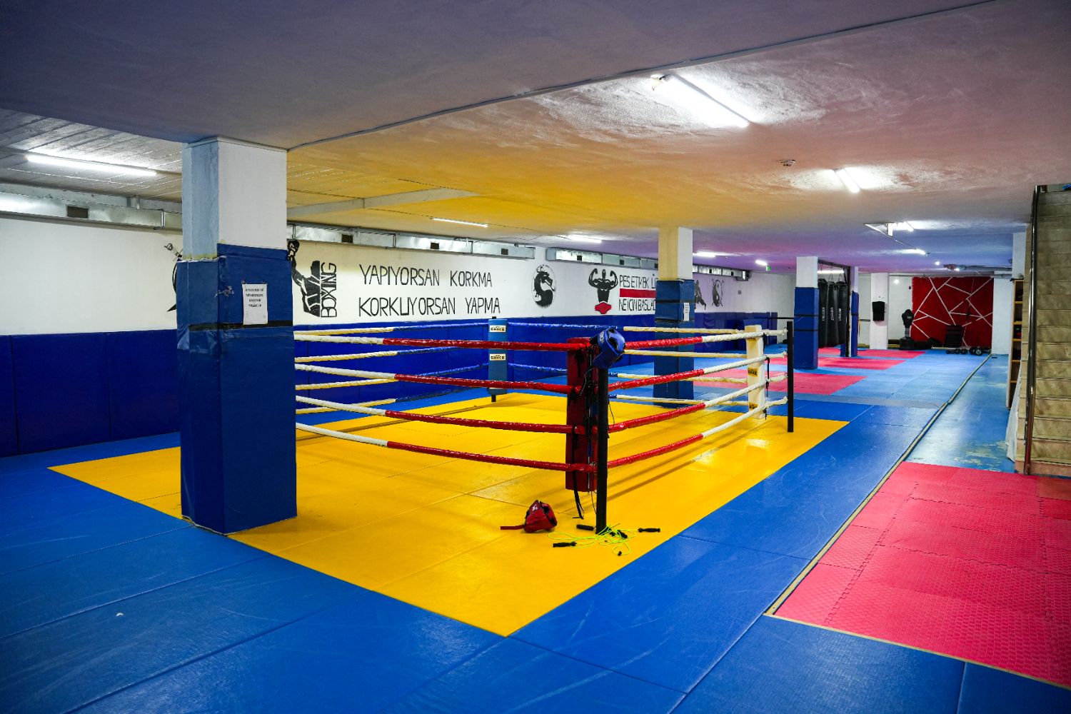 Fully Equipped 3-Storey Gym for Lease in Kepez – 1000 m² - Resim 11