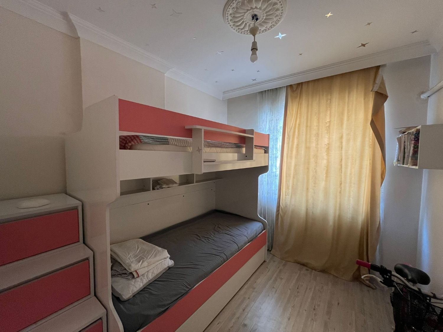 Furnished 3+1 Apartment in Kızılarık Yonca Site 2 – Pool, Parking & Spacious Design - Resim 14