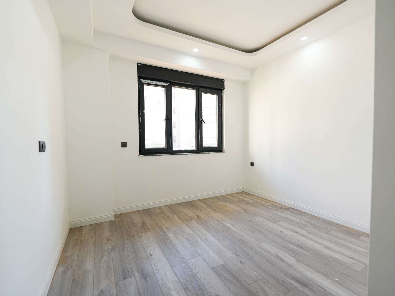  1+1 Apartment for Sale in Bahçelievler Muratpaşa – Near the Beach - Resim 10